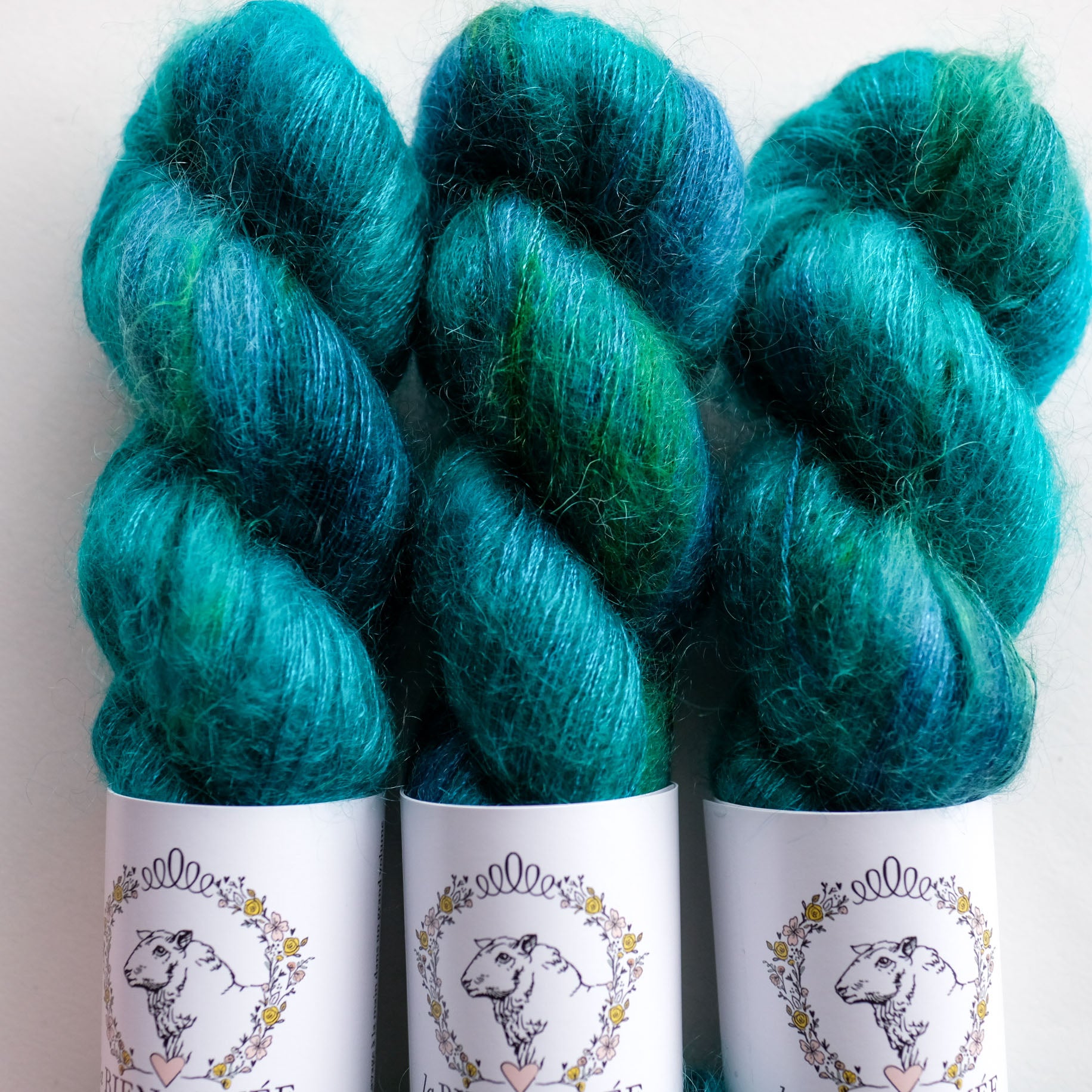 La Bien Aimee Silk Mohair Yarn - Luxury Knitting Yarn for Sweaters, Scarves & Shawls - Soft & Shimmery Fiber for Handmade Crafts & DIY Projects