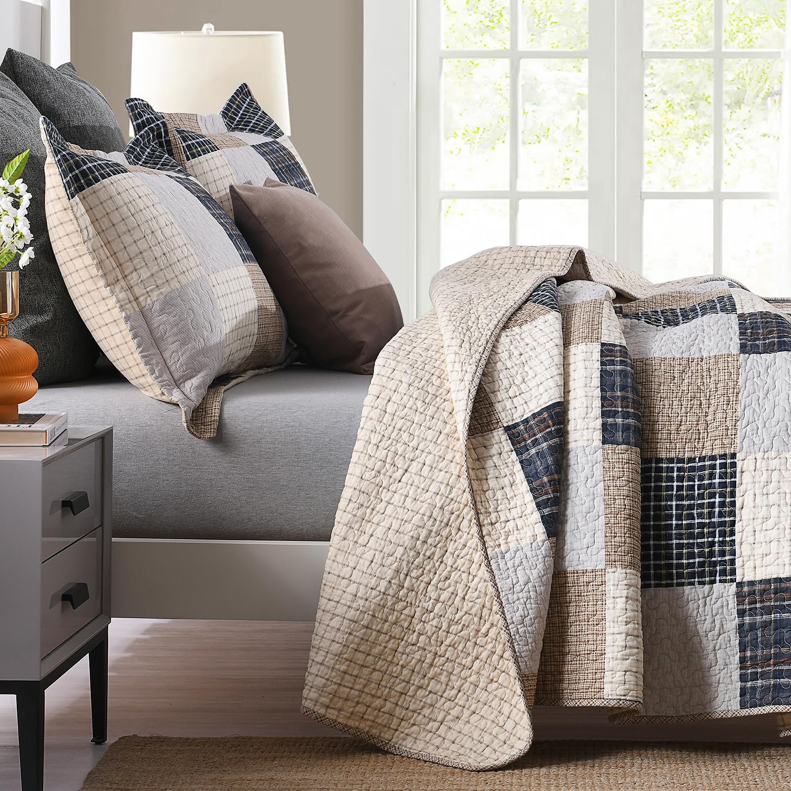 Farmhouse Style Queen Size Quilt Set - 100% Cotton Plaid Bedspread with 2 Pillow Shams | Lightweight & Breathable Quilted Bedding in Brown Tan | 90x98 Inch | Perfect for Cozy Farmhouse Bedrooms, Guest Rooms & Rustic Home Decor
