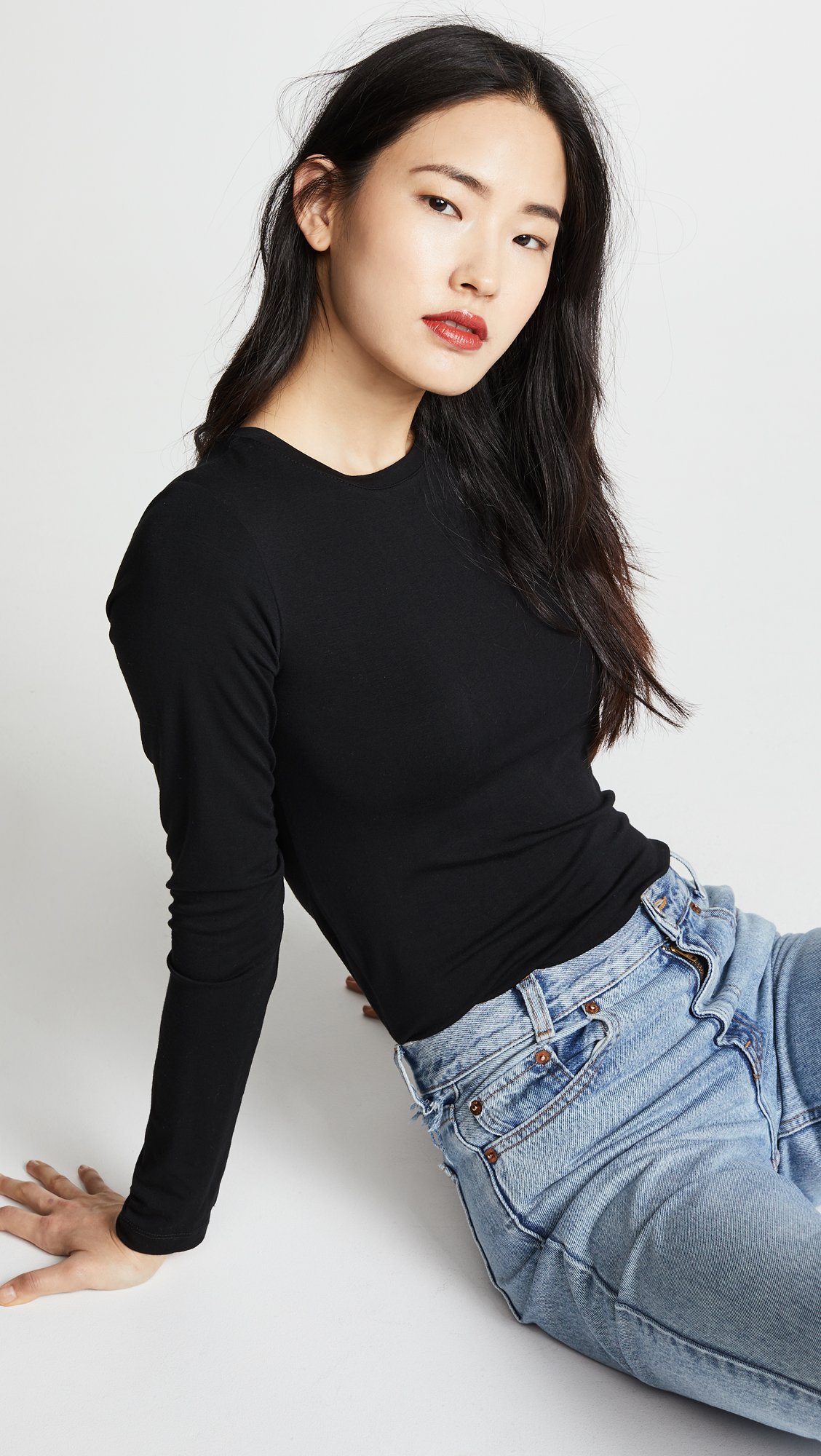 L'AGENCE Women's Crew Neck Tess Shirt - Soft Cotton Casual T-Shirt for Everyday Wear | Perfect for Work, Weekend & Layering Outfits