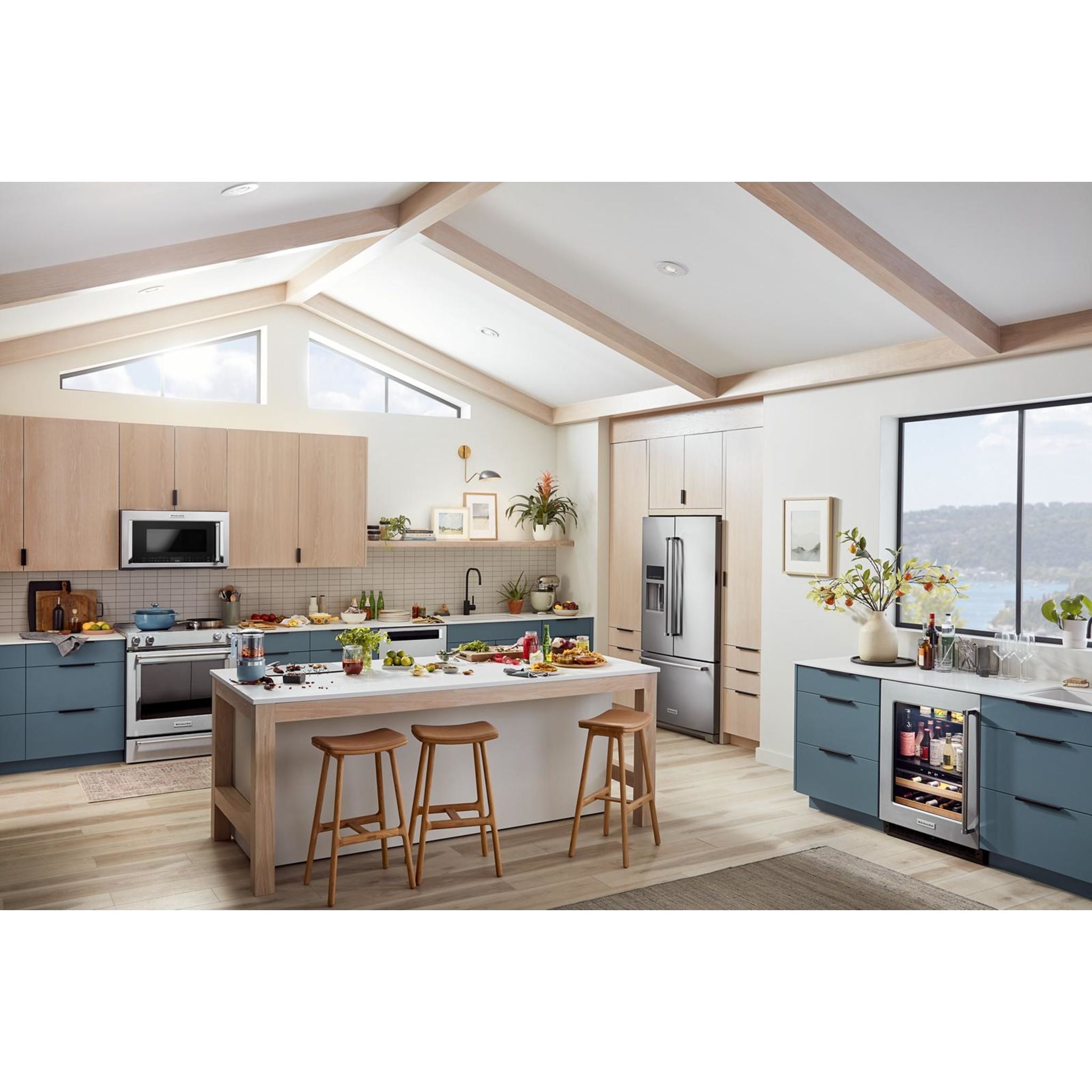 KitchenAid KRFF577KPS 36-Inch French Door Refrigerator with Stainless Steel Finish - Perfect for Modern Kitchens & Entertaining Spaces