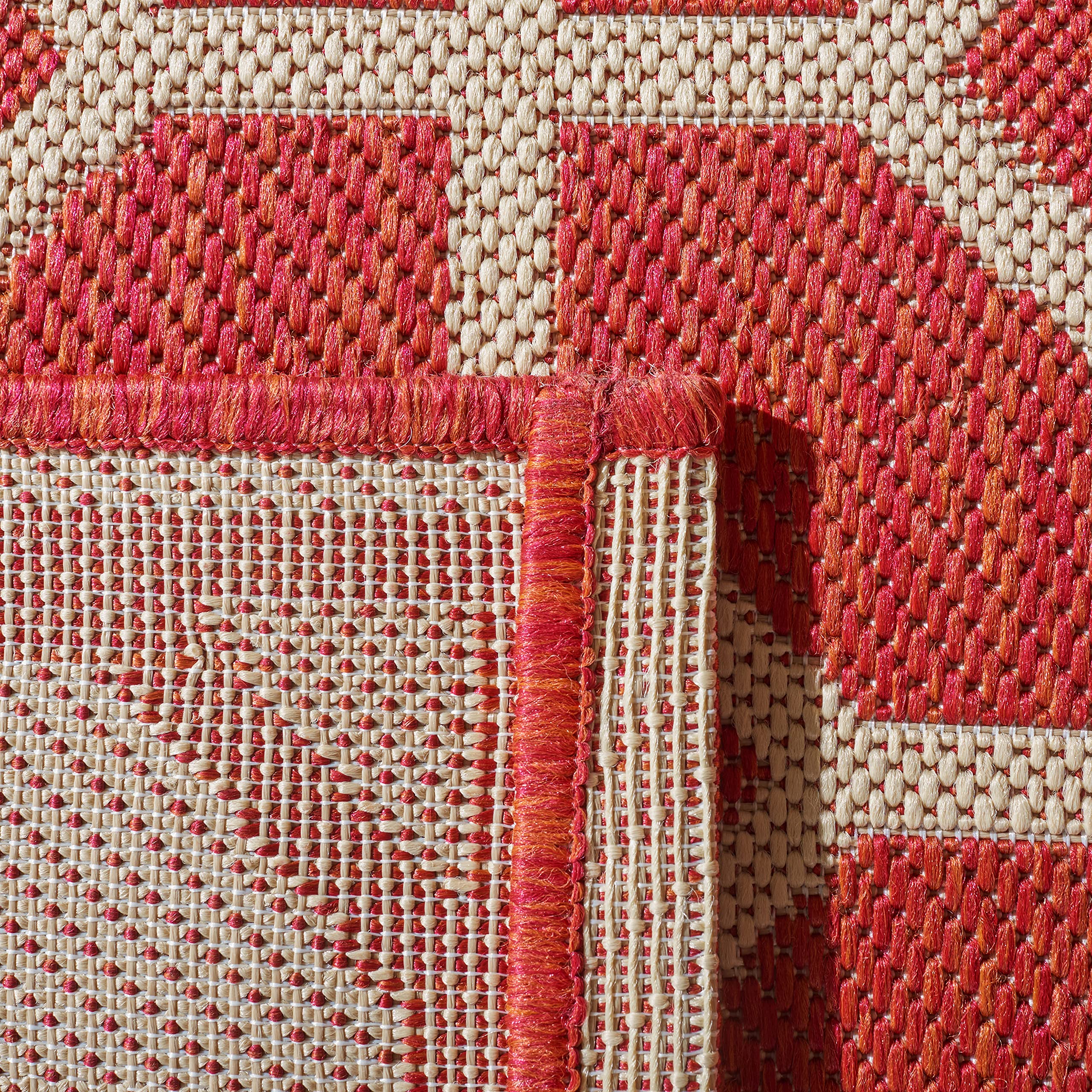 SAFAVIEH Beach House Collection 2'2