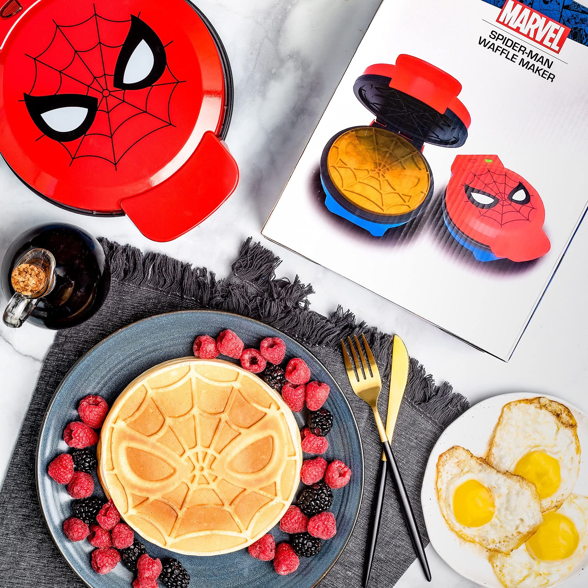 Uncanny Brands Marvel Spiderman Waffle Maker - Create Spidey's Mask Waffles - Non-Stick Waffle Iron for Kids & Adults - Perfect for Breakfast, Parties & Superhero Fans
