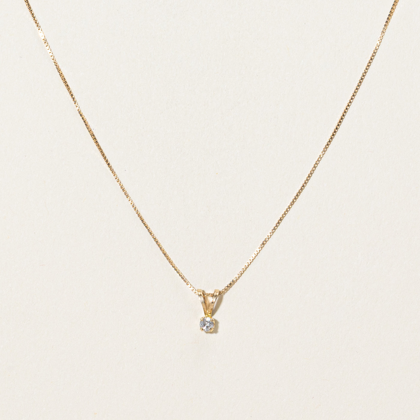 0.05ct Solitaire Diamond Pendant Necklace in 18K Gold - Elegant Jewelry Gift for Women, Perfect for Anniversary, Birthday & Valentine's Day