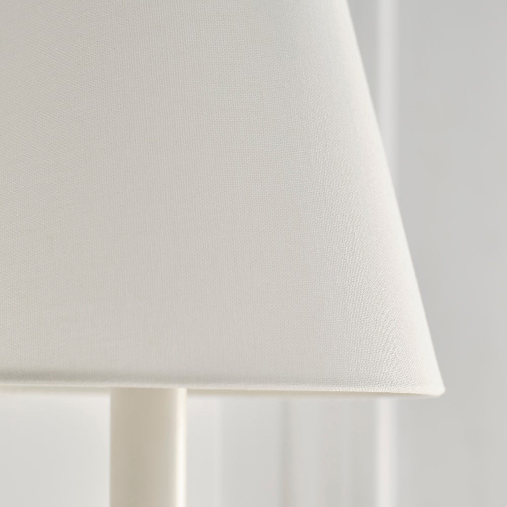Aiden Modern Wall Light - Sleek LED Sconce for Bedroom, Living Room & Hallway - Energy Efficient Indoor Lighting Fixture - Perfect for Home Decor & Ambient Lighting