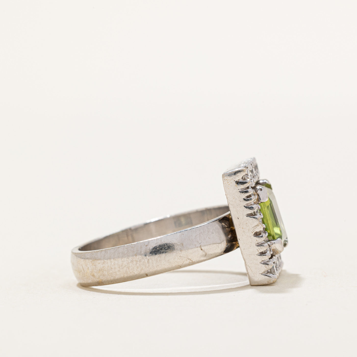 Peridot & Diamond Square Ring - 1.50ct Peridot & 0.30ctw Diamond Engagement Ring, Size 7.5, 925 Sterling Silver, Perfect for Wedding, Anniversary & Gift Giving