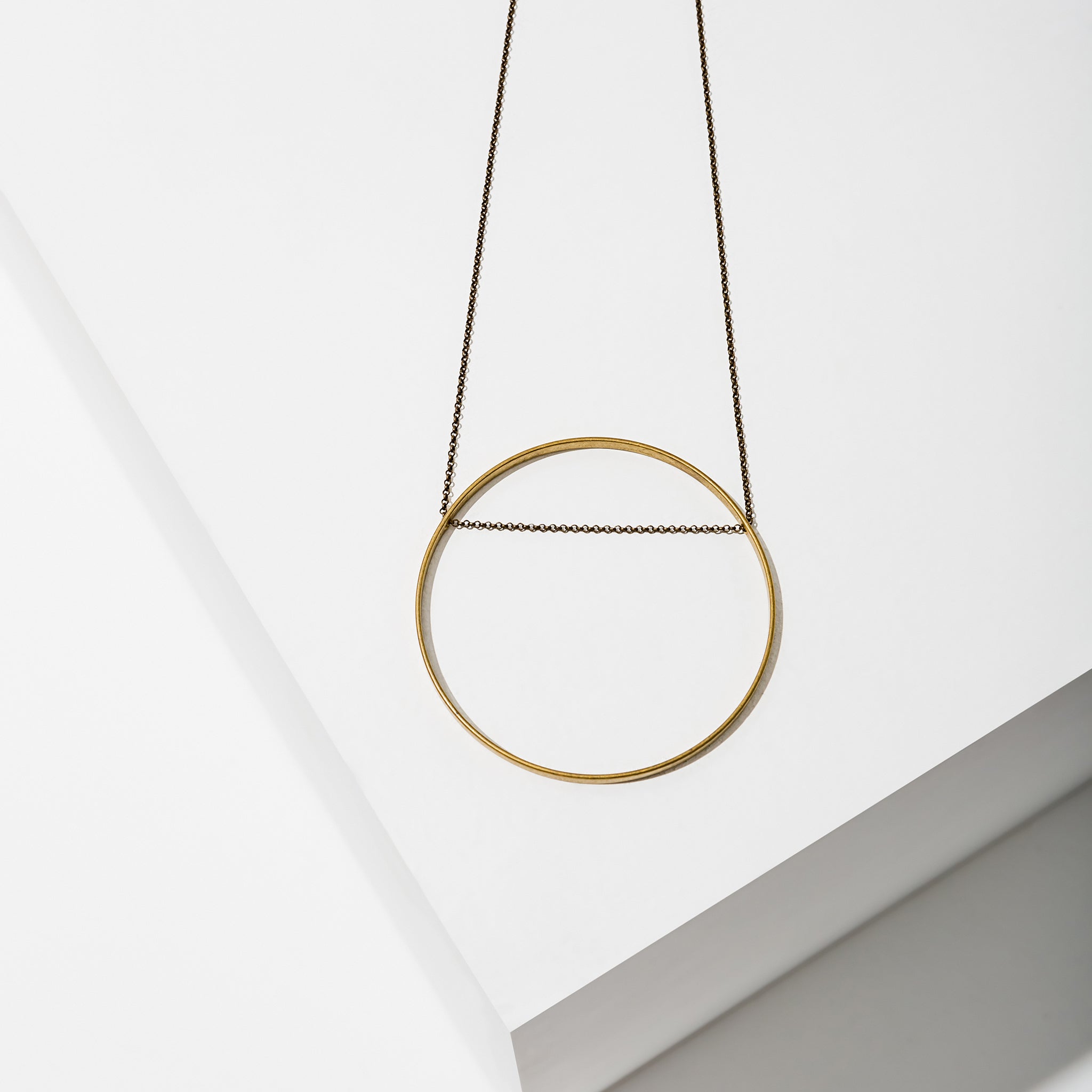 Circle Horizon Necklace for Women - Minimalist Gold Pendant Jewelry Gift for Her - Perfect for Everyday Wear, Date Nights & Special Occasions