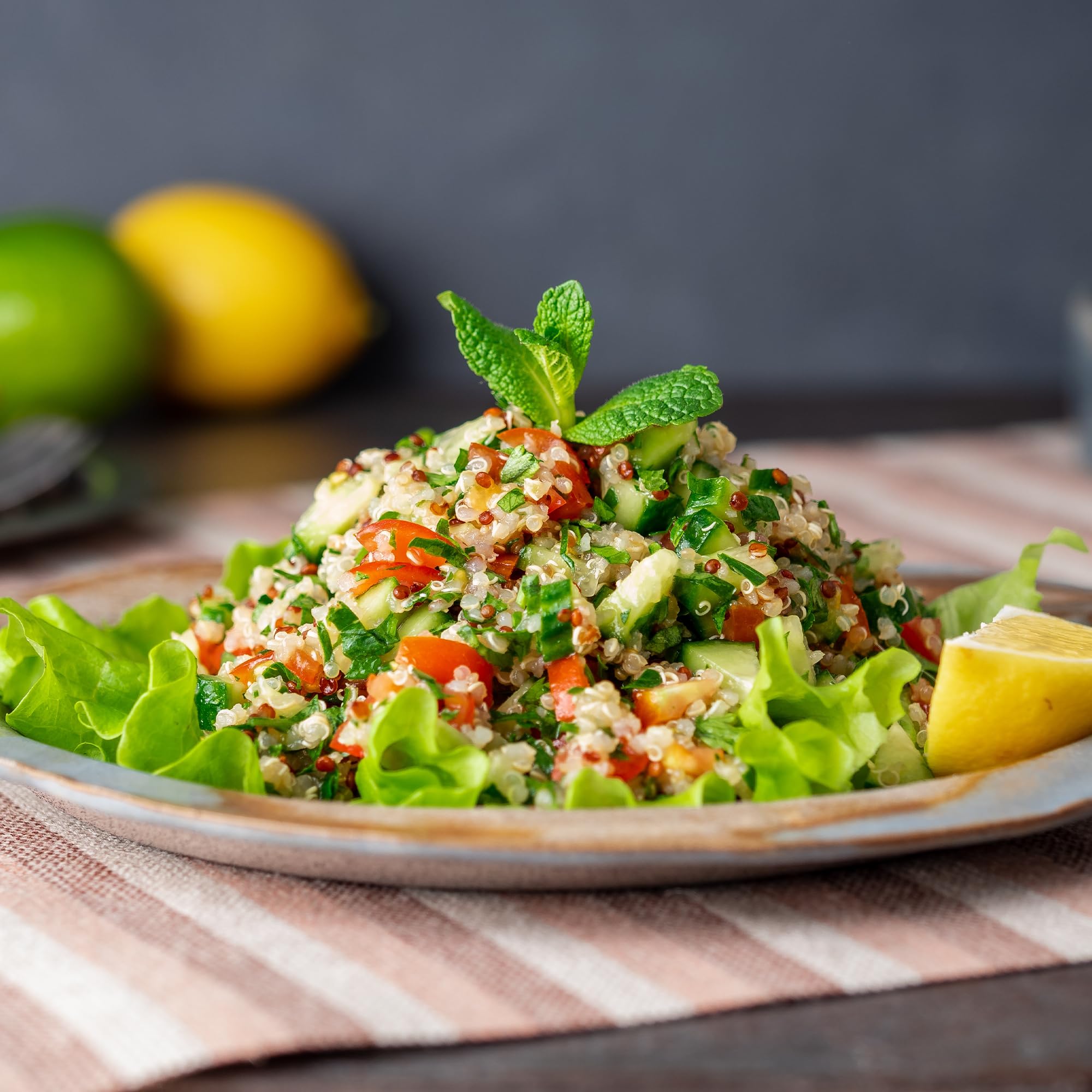 Organic White Quinoa - 1 Gallon Bulk (3.78L) | Gluten-Free, Raw, Vegan Superfood | Resealable Bucket for Freshness | Perfect for Salads, Meal Prep & Healthy Cooking