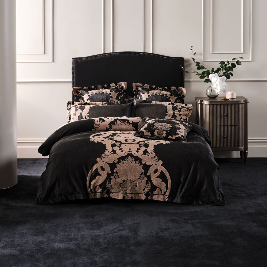 Dionisia Black Quilted Bedspread Cover Set - Queen Size Luxury Bedding for Master Bedroom | Soft & Breathable Cotton Blend | Perfect for Home Decor, Guest Rooms & Cozy Nights