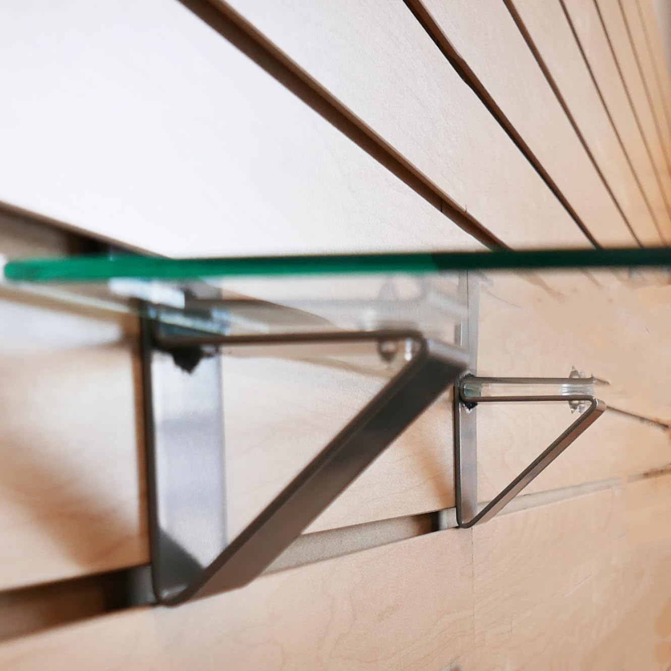 Low Profile Slatwall Glass Shelf Brackets - Silver, 20 Pack - Supports 12