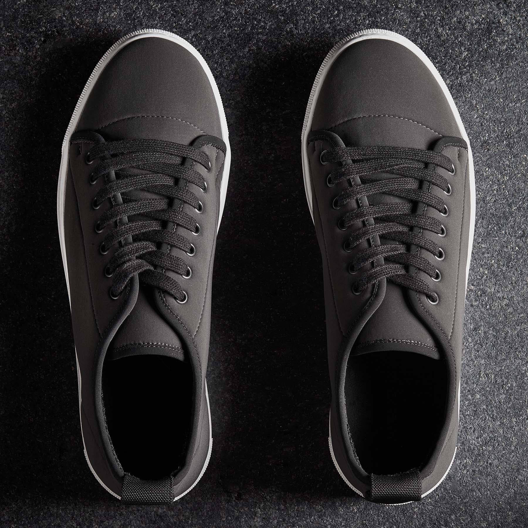 Men's Carbon Grey Low-Top Sneakers - Lightweight & Breathable for Running, Walking & Casual Wear