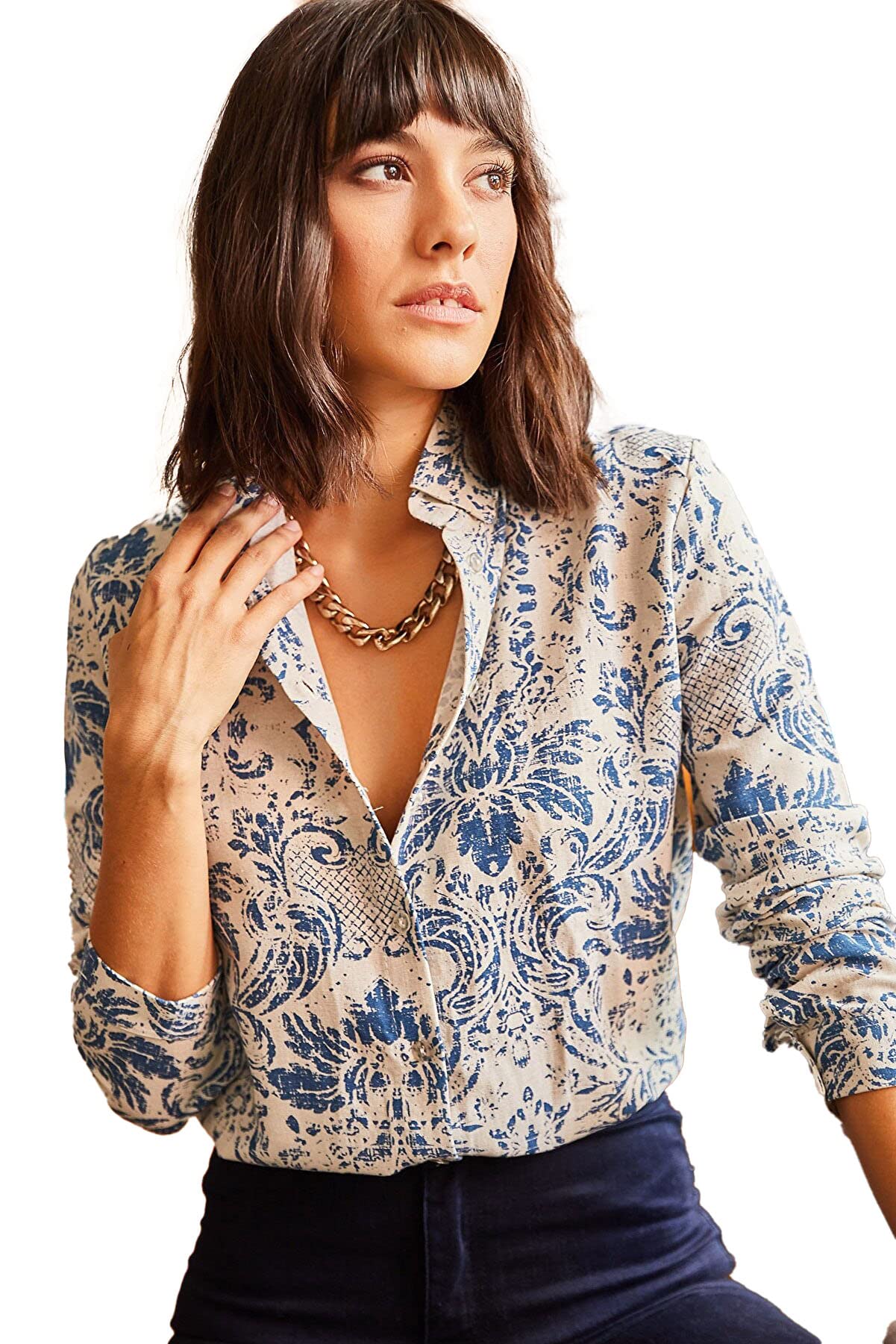 Stylish Women's Long Sleeve Button Down Blouses - Fashionable Dressy Casual Tops for Work, Office & Everyday Wear | Trendy Button-Up Shirts for Women