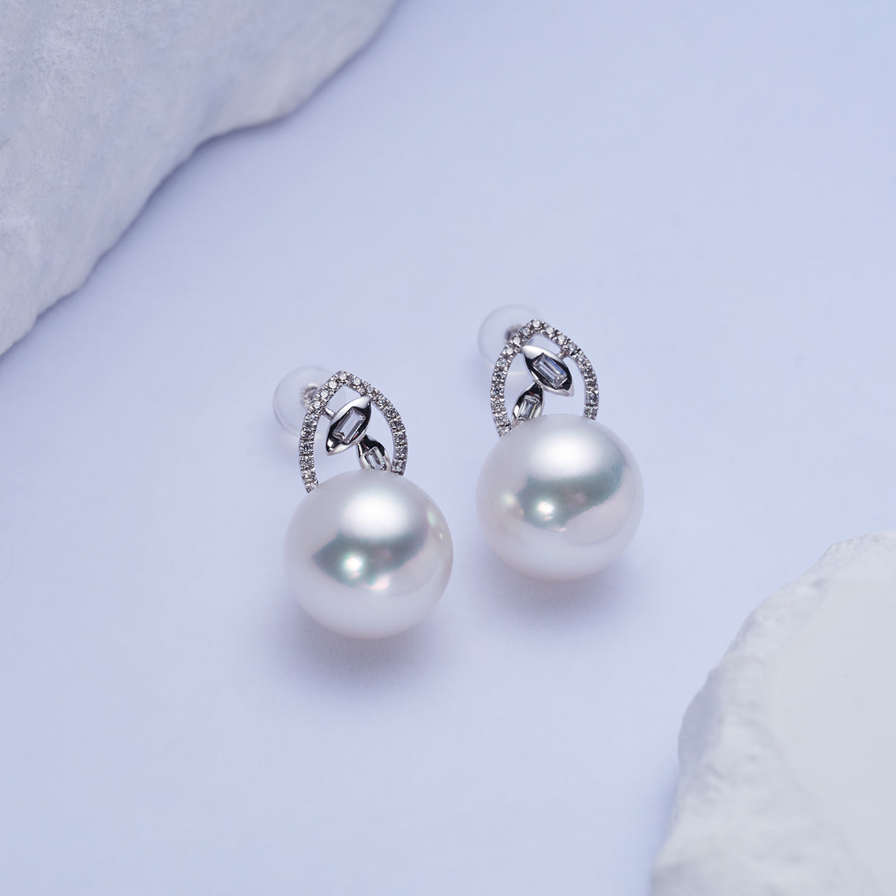 18K Solid Gold Australian White Pearl Stud Earrings for Women - Elegant & Timeless Jewelry Gift for Wedding, Anniversary & Special Occasions