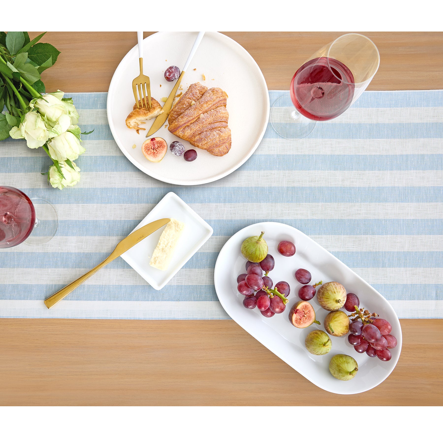 Sorrento Striped Table Runner - Elegant Dining Decor for Weddings, Parties & Holiday Tablescapes