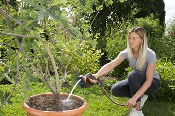 Gardena Premium Multi Sprayer 18317-20 - Adjustable Nozzle Garden Hose Sprayer for Watering, Cleaning & Car Washing - Ideal for Lawns, Plants & Outdoor Use