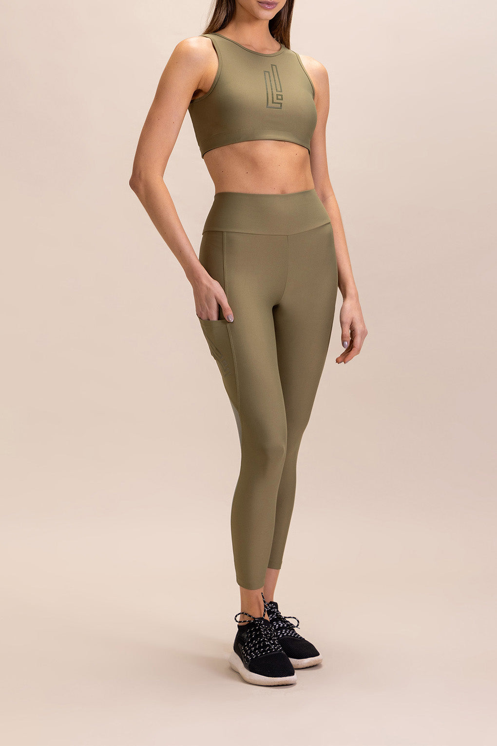 L! Icon Sports Bra - High Support Workout Bra for Women - Perfect for Running, Yoga & Gym - Moisture-Wicking & Breathable Activewear