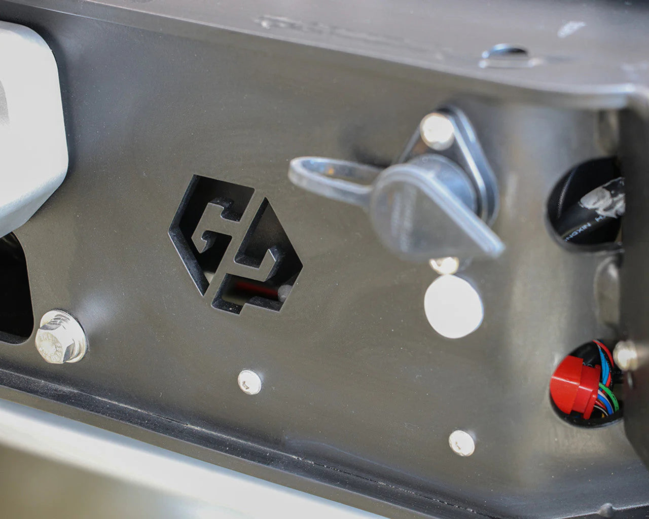 2023+ Ineos Grenadier 12.5K Hidden Winch Kit with Owl Design - Perfect for Off-Road Recovery & 4x4 Adventures