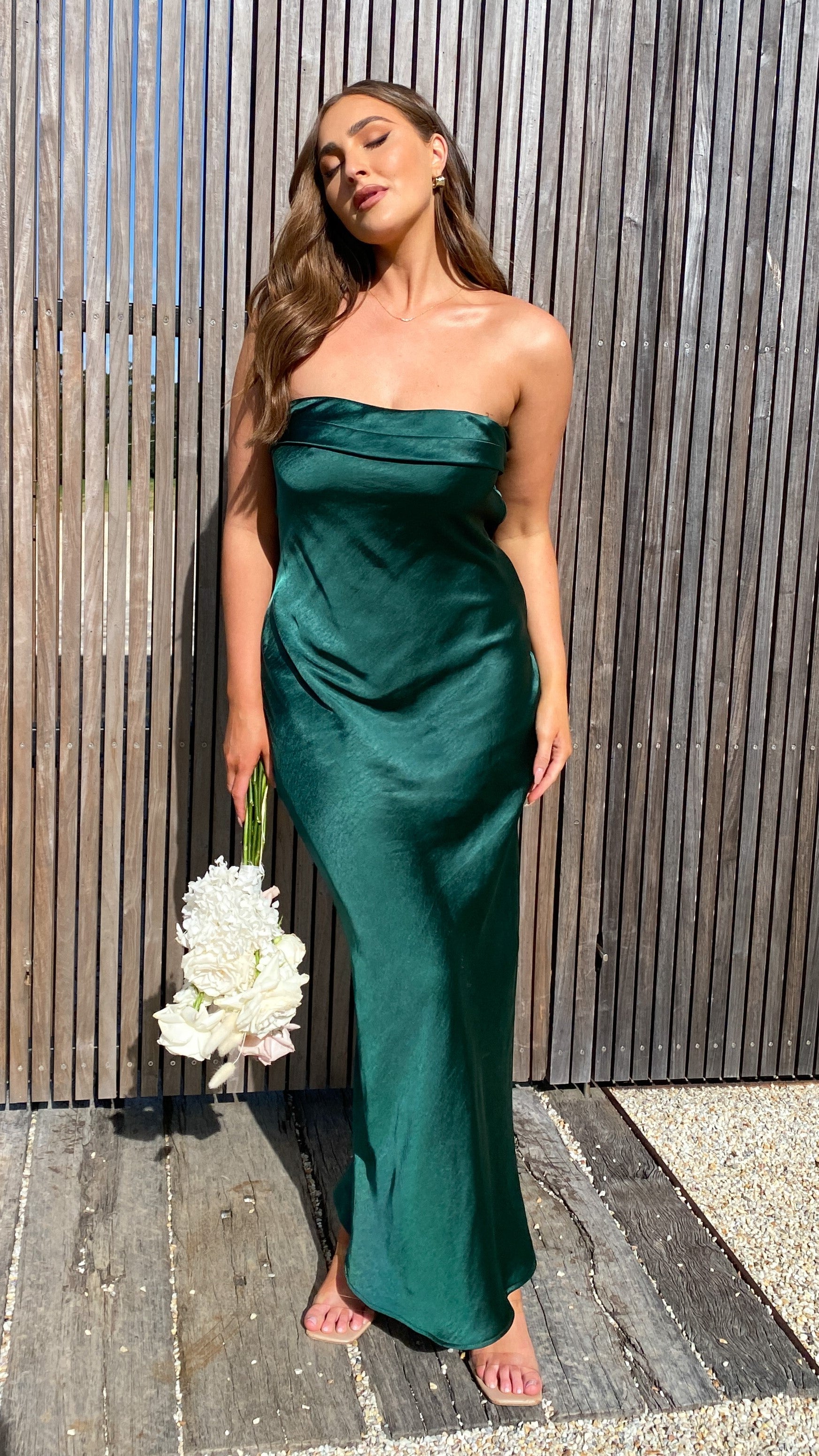 Gisele Maxi Dress - Elegant Emerald Green Long Flowy Dress for Women | Perfect for Weddings, Parties & Summer Vacations
