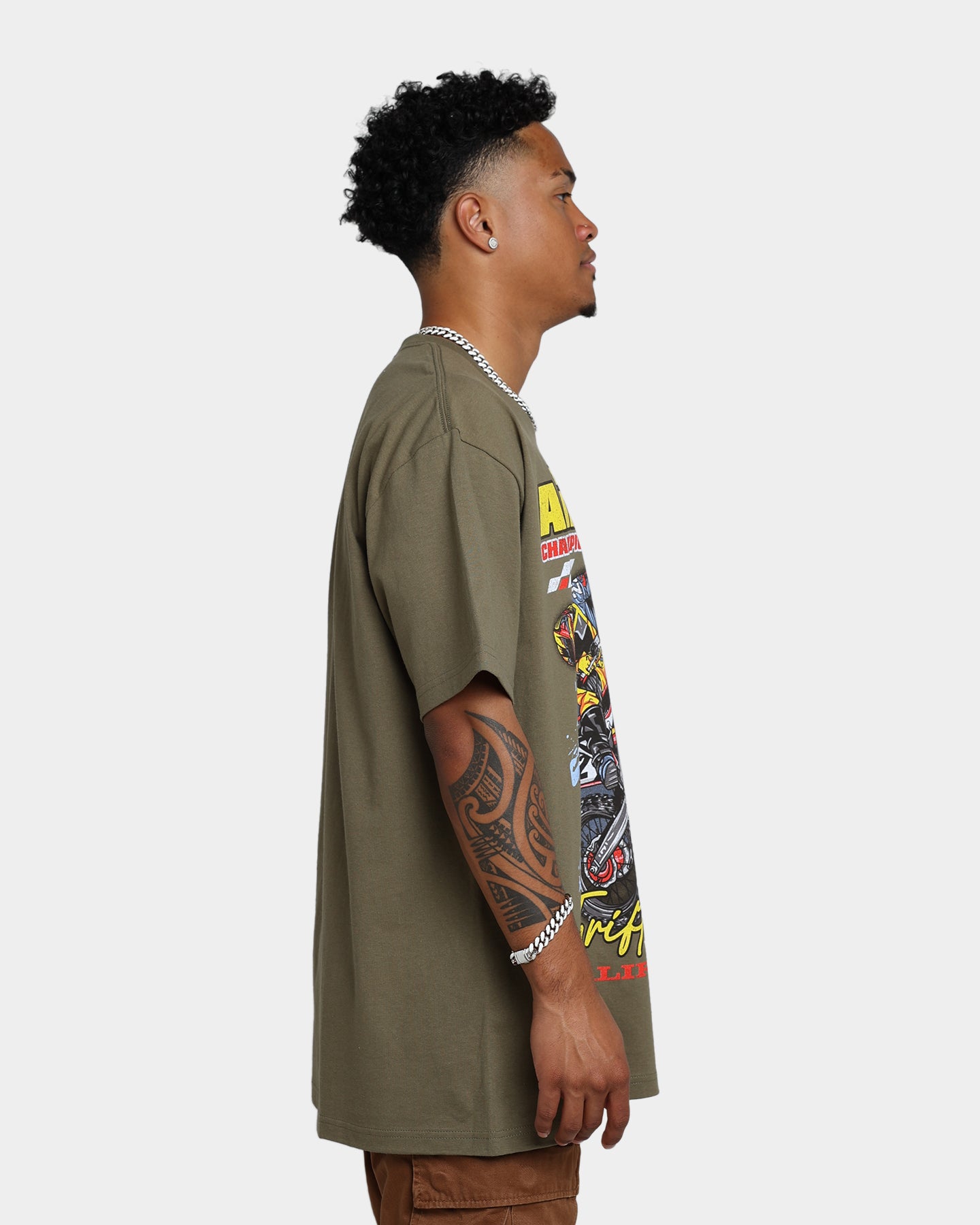 Vintage American Thrift Dirt Bike T-Shirt - Military Style Graphic Tee for Motocross & Outdoor Adventures