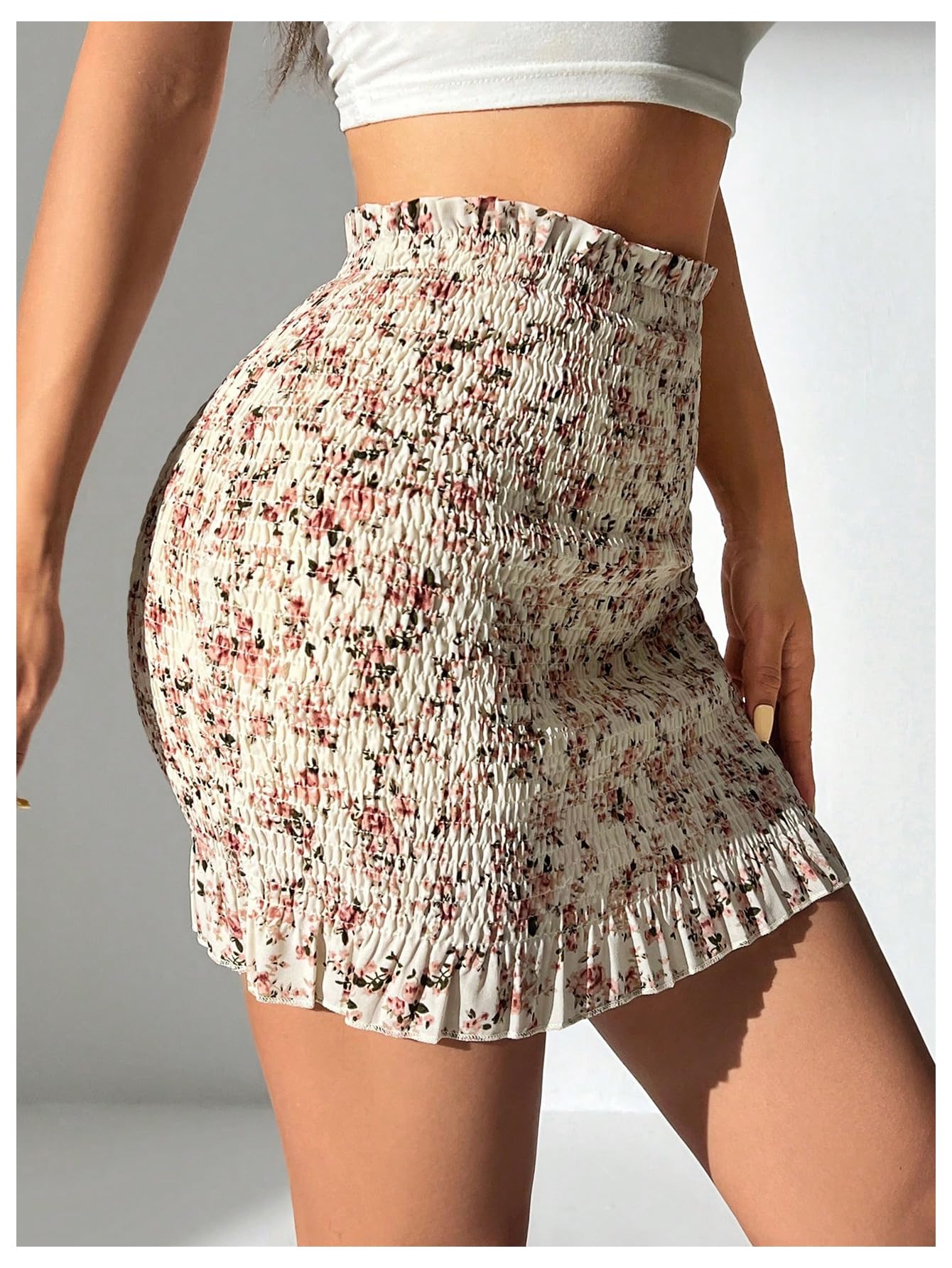 WDIRARA Women's Floral Print Smocked Mini Skirt - Stretchy Bodycon Fit, High Waisted Short Skirt for Summer, Beach, Party & Casual Wear