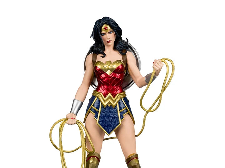 DC Comics Wonder Woman (Jim Lee) 1/6 Scale Collectible Figure with Digital Code - Perfect for Superhero Fans, Display & Gift Giving