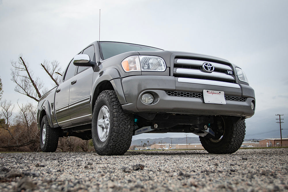 2004-2006 Toyota Tundra Expedition Series Heavy-Duty Lower Control Arms - Off-Road Performance & Suspension Upgrade for Rough Terrain & Towing