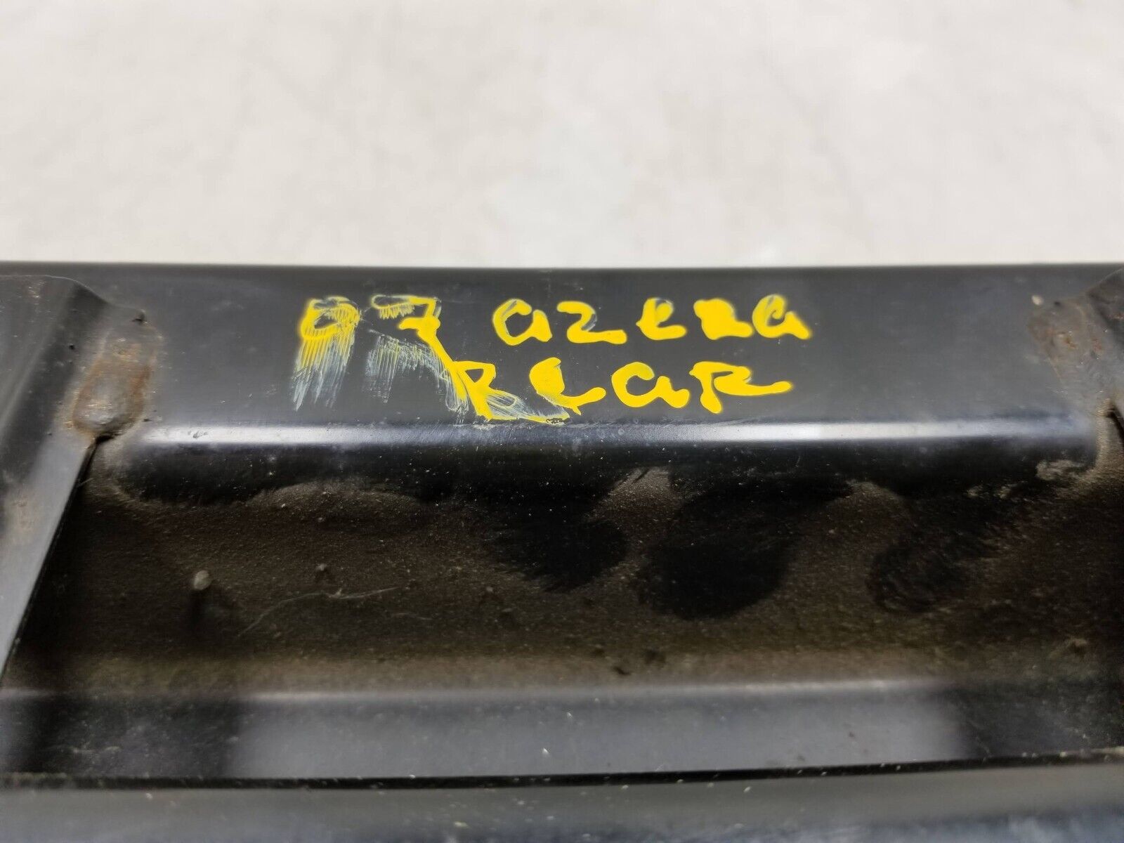 2006-2010 Hyundai Azera Rear Bumper Reinforcement Absorber Bar - OEM Replacement Part for Crash Protection & Safety | Perfect for Accident Repairs & Vehicle Maintenance