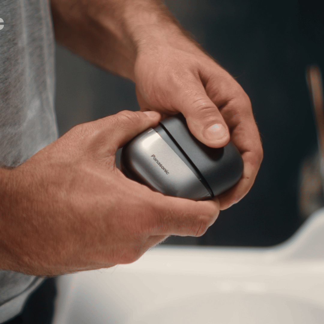 Premium Electric Travel Shaver for Men - USB Rechargeable Cordless Razor - Perfect for Business Trips, Gym & Weekend Getaways