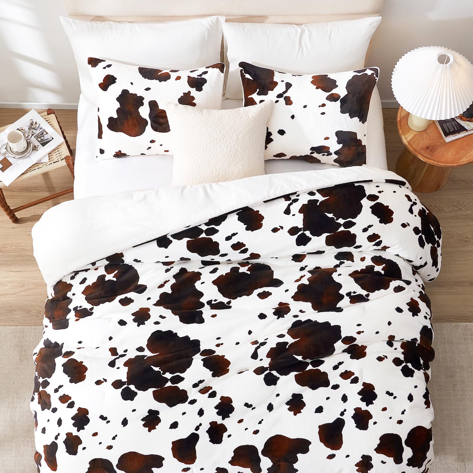 Cozy Bliss Fluffy Queen Size Cow Print Comforter Set - Ultra Soft Sherpa Bedding for Winter, Farmhouse Style 3-Piece Set with 1 Fuzzy Comforter & 2 Pillow Shams | Perfect for Farmhouse Decor, Guest Rooms & Cold Weather Comfort