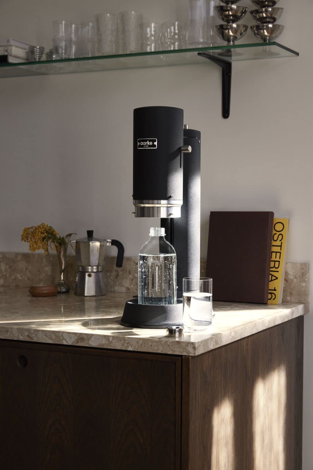 Aarke Carbonator Pro Sparkling Water Maker - Premium Matte Black Soda Machine for Home & Office | Make Fresh Carbonated Drinks, Sparkling Water & Soda Easily