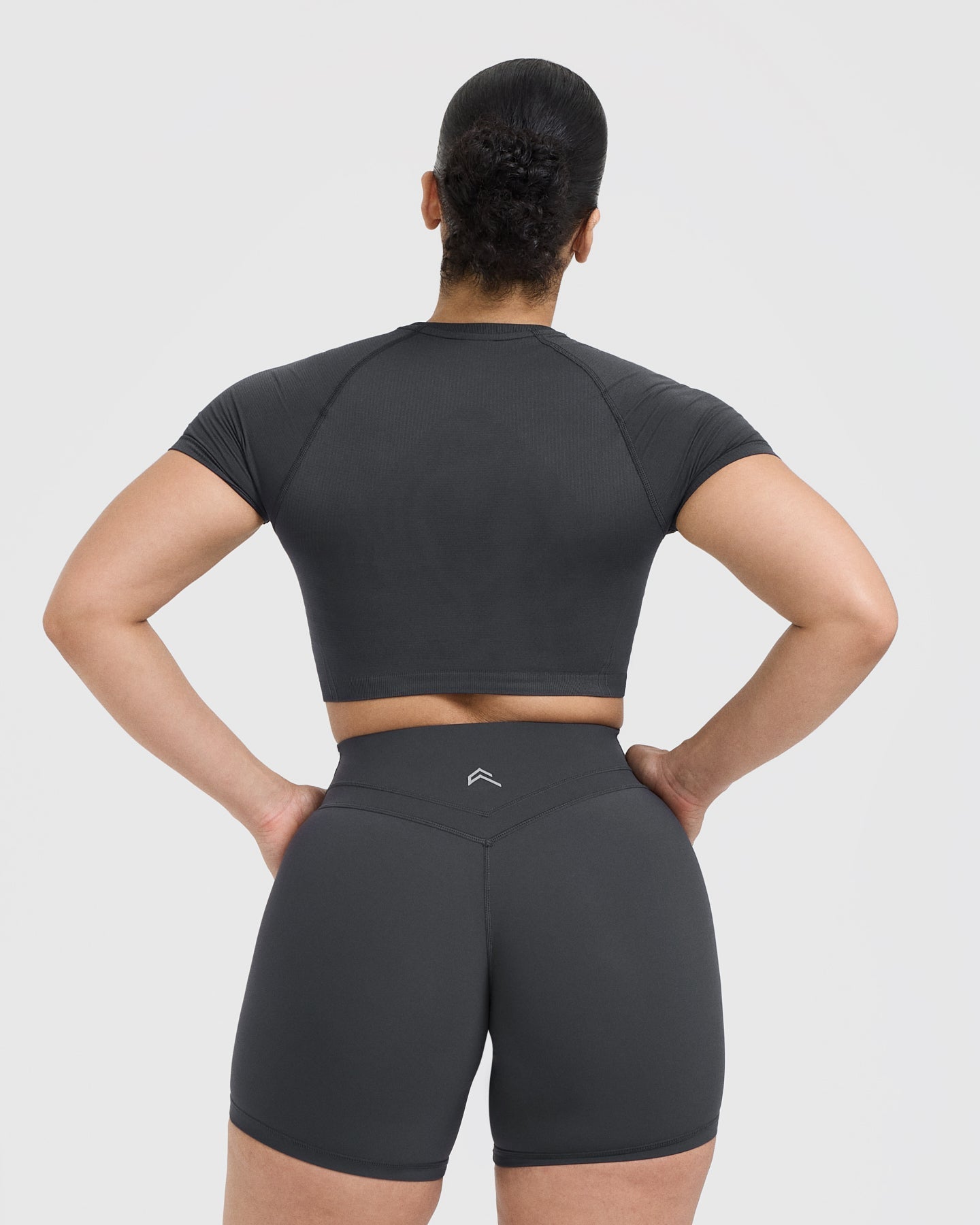 Seamless Fitted Crop Top for Women - Comfortable Stretchy Workout Shirt | Perfect for Yoga, Gym & Casual Wear