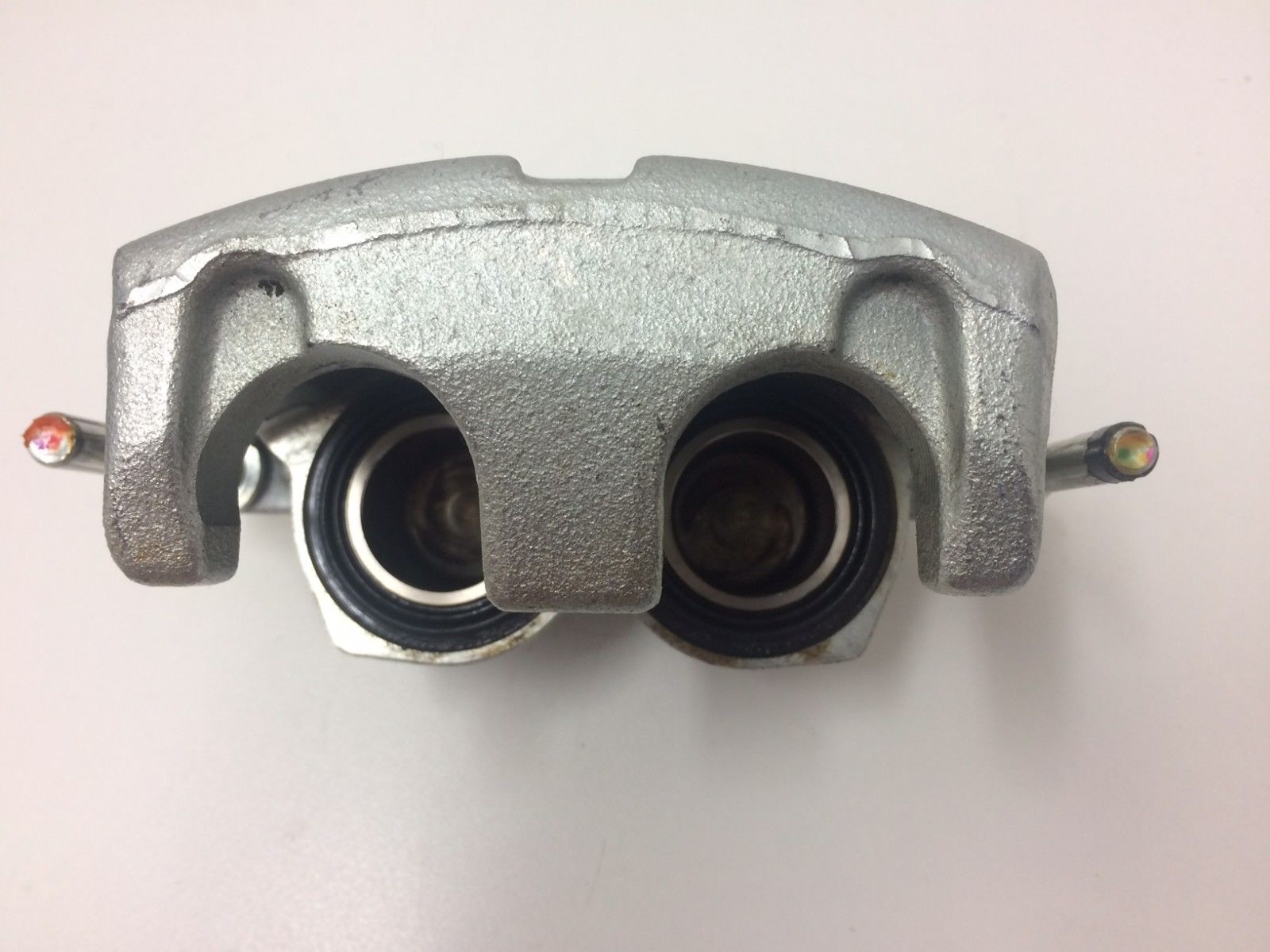 Genuine Holden RG Colorado Front Left Brake Caliper 2012-2020 | Replacement Part for Truck & Off-Road Vehicle Braking System
