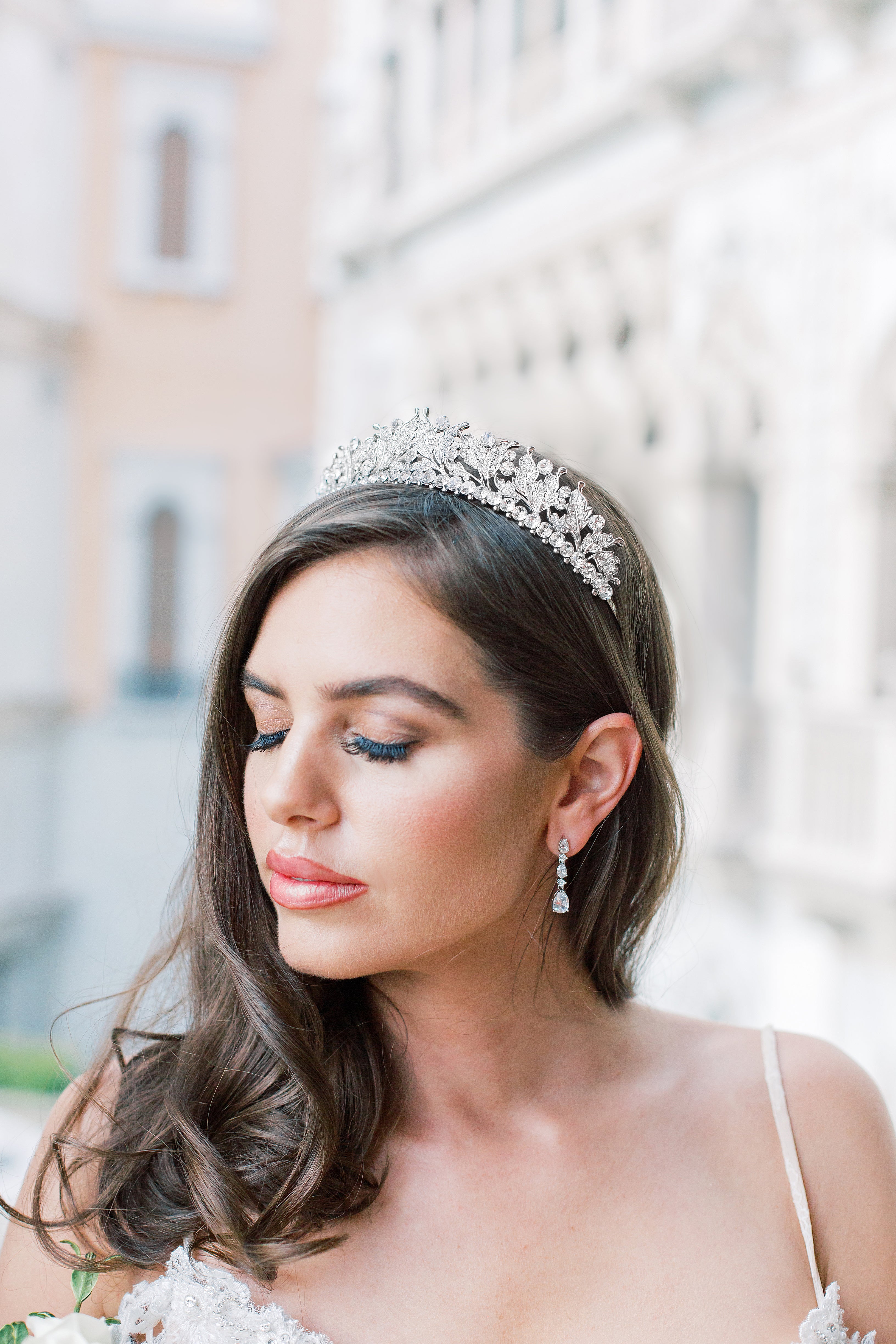 VICTORIA Swarovski Crystal Wedding Tiara - Elegant Bridal Crown for Weddings, Prom, Pageants & Special Occasions