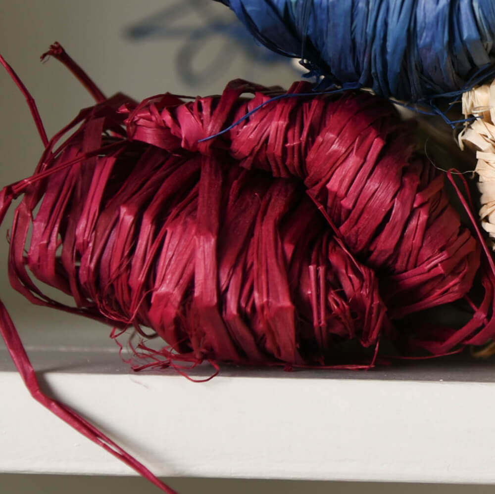 Natural Raffia Fiber for DIY Crafts, Home Decor, and Gift Wrapping - Eco-Friendly, Durable, and Versatile Material for Baskets, Hats, and Wedding Decorations