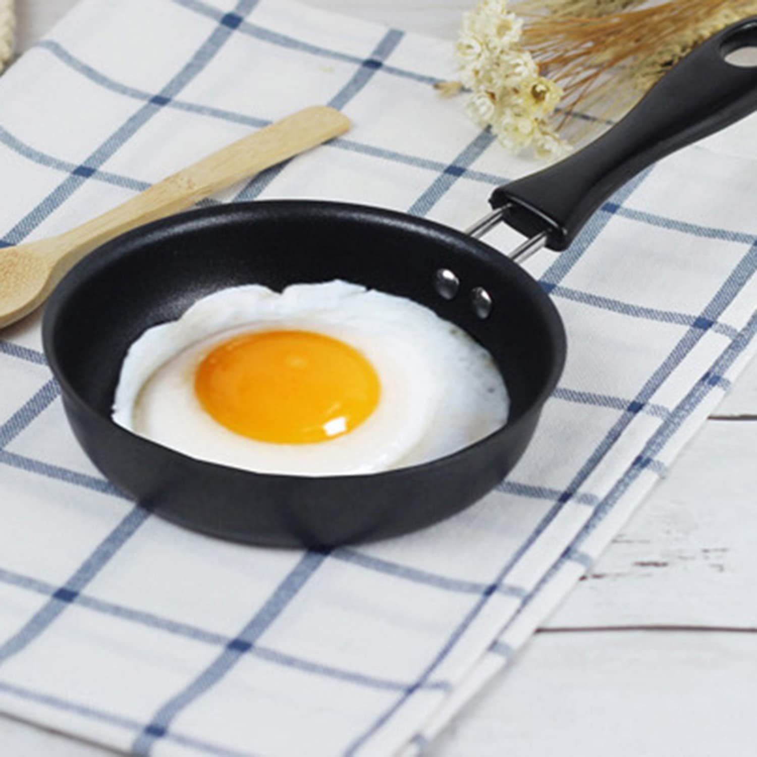 Nonstick Egg Frying Pan - 12cm Small Pancake Pan for Camping & Home Use | Perfect for Fried Eggs, Pancakes & Mini Meals | Durable Round Mini Saucepan for Kitchen, RV & Outdoor Cooking