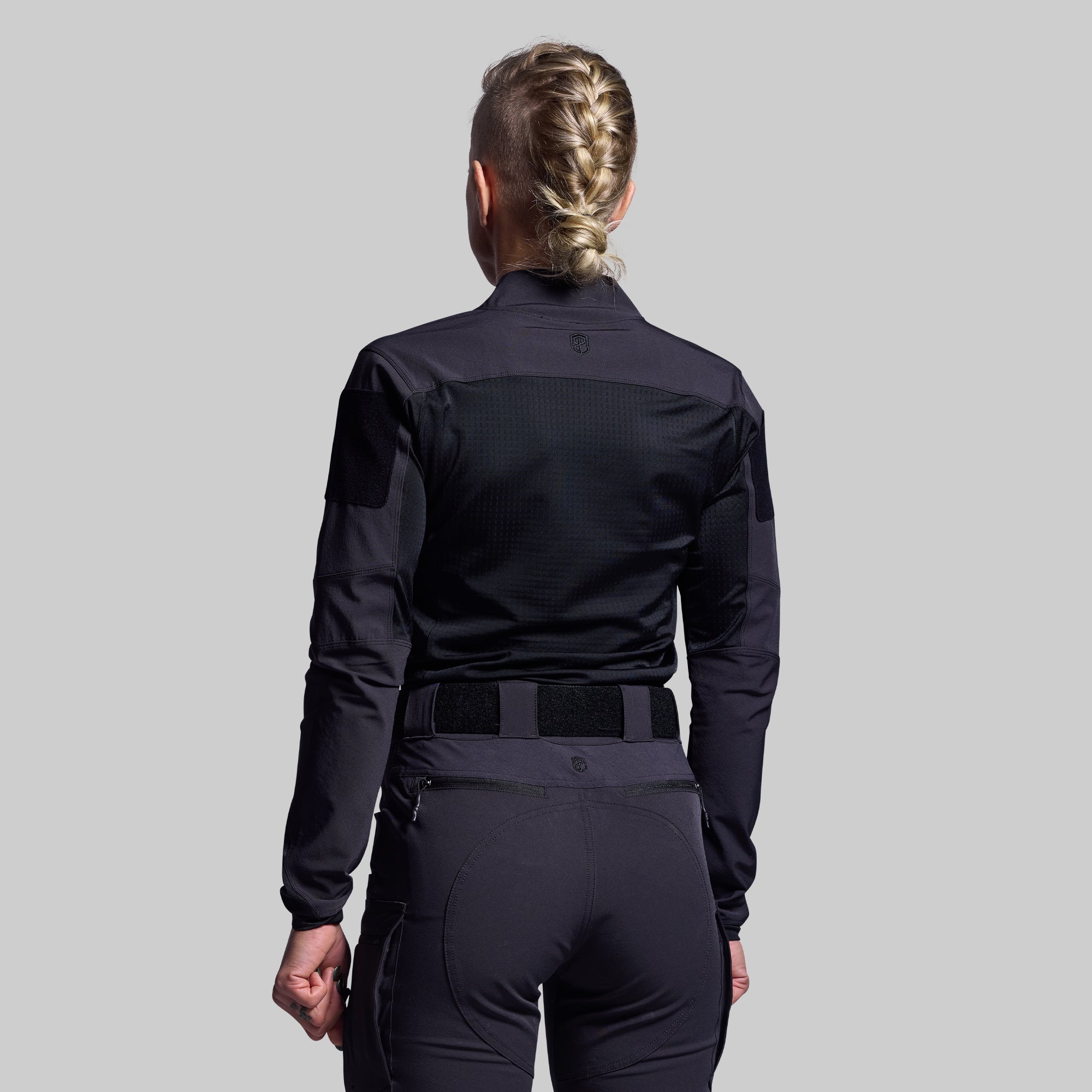 Women's Long Sleeve Open Back Workout Top - Breathable Athletic Shirt for Yoga, Gym & Running (Black)