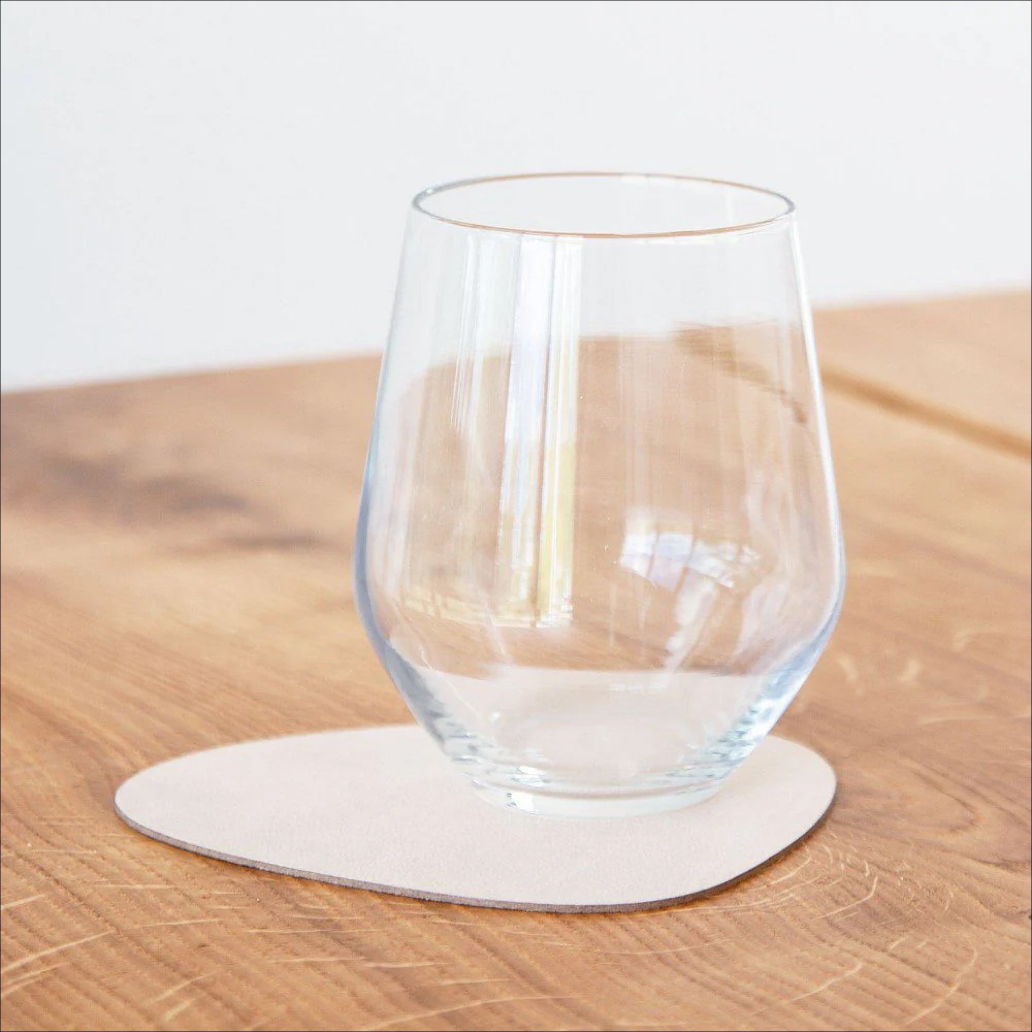 LIND DNA Nupo Curve Coaster Set - 6 Pack, Oyster White, Non-Slip Silicone Drink Coasters for Table Protection - Perfect for Coffee Tables, Dining Tables, and Home Decor