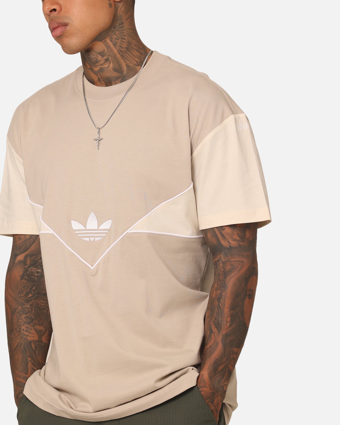 Adidas Adicolor Seasonal Archive T-Shirt - Wonder Beige | Classic Casual Tee for Men & Women | Perfect for Streetwear, Gym & Everyday Outfits