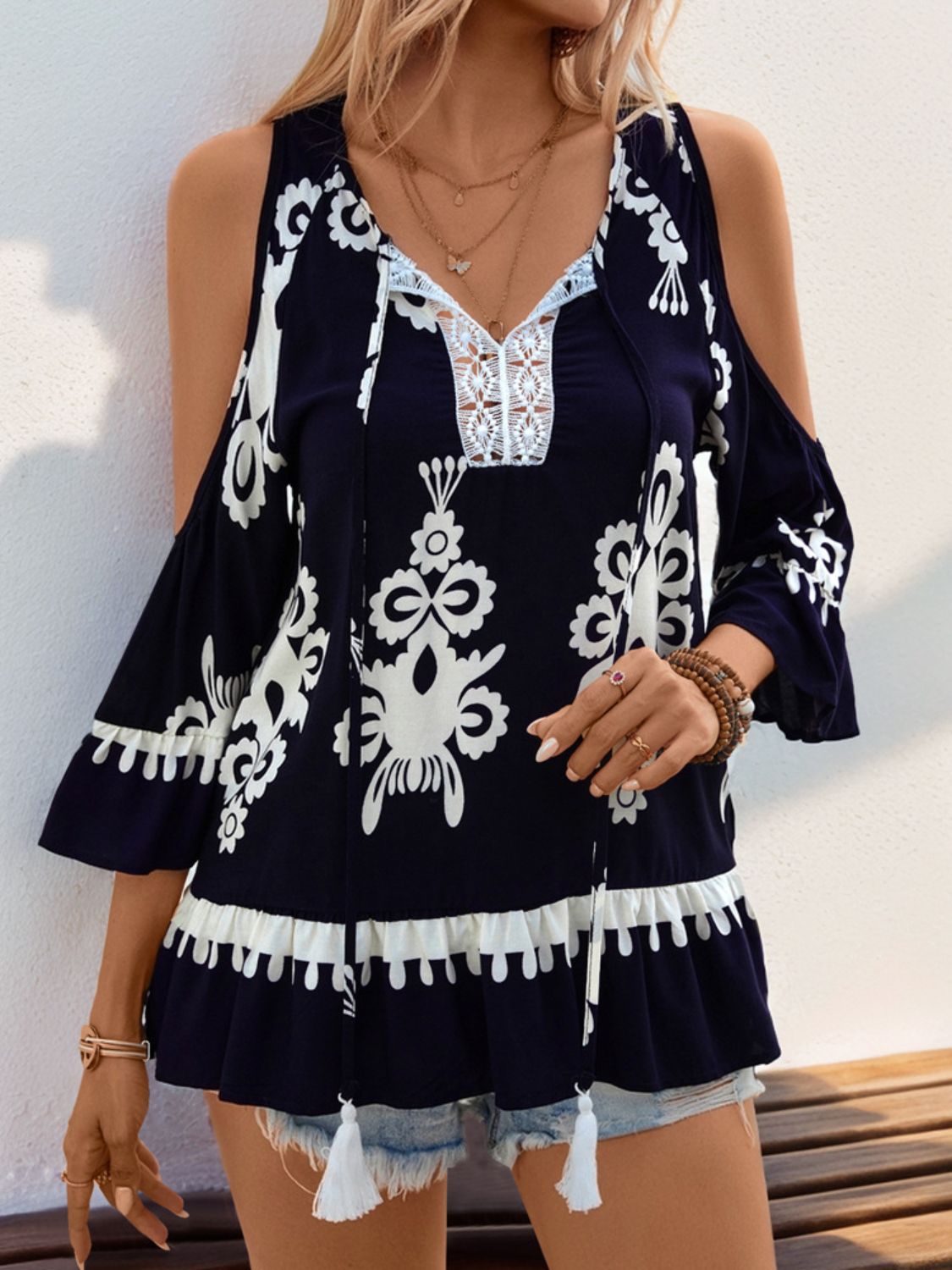 Elegant Tassel Cold Shoulder Blouse for Women - Stylish Off-Shoulder Top with Boho Tassel Details - Perfect for Summer Outfits, Beach Vacations & Date Nights