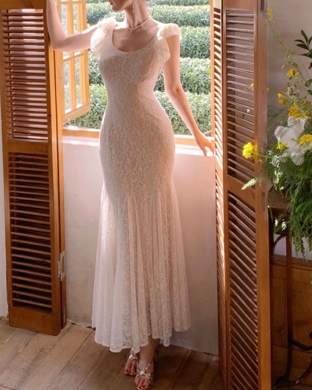 Elegant Lace Mermaid Long Prom Dress for Women - Formal Evening Gown for Homecoming, Wedding, and Special Occasions - Style J3586