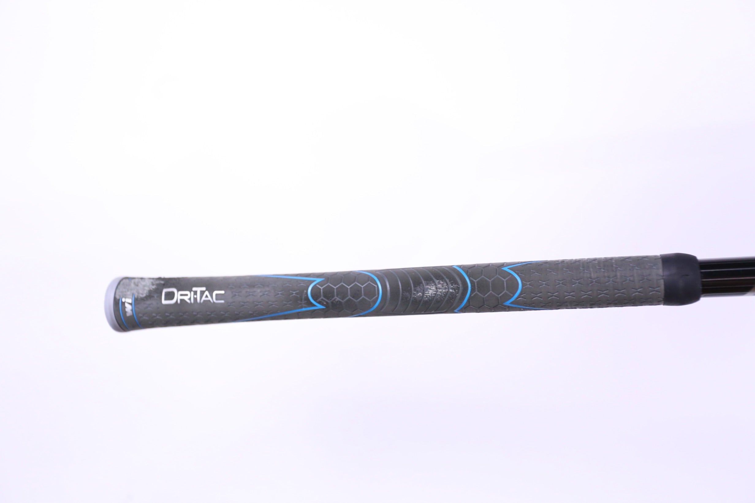 Used Callaway Rogue Draw Driver 13.5° Ladies Flex Aldila Quaranta Right Handed - Perfect for Women Golfers on the Course & Driving Range