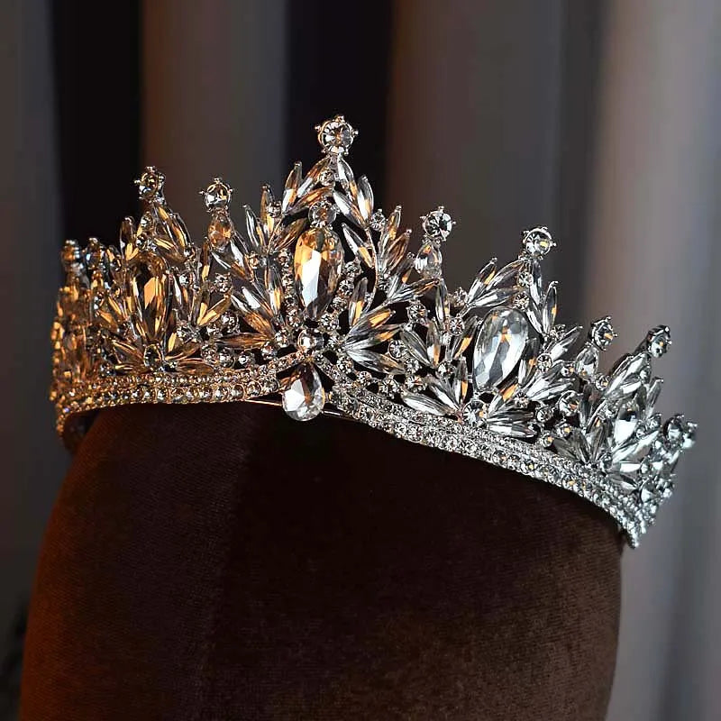 Sparkling Quinceañera Tiara with Detailed Crystals - Perfect for Sweet 15 Birthday Parties & Special Occasions
