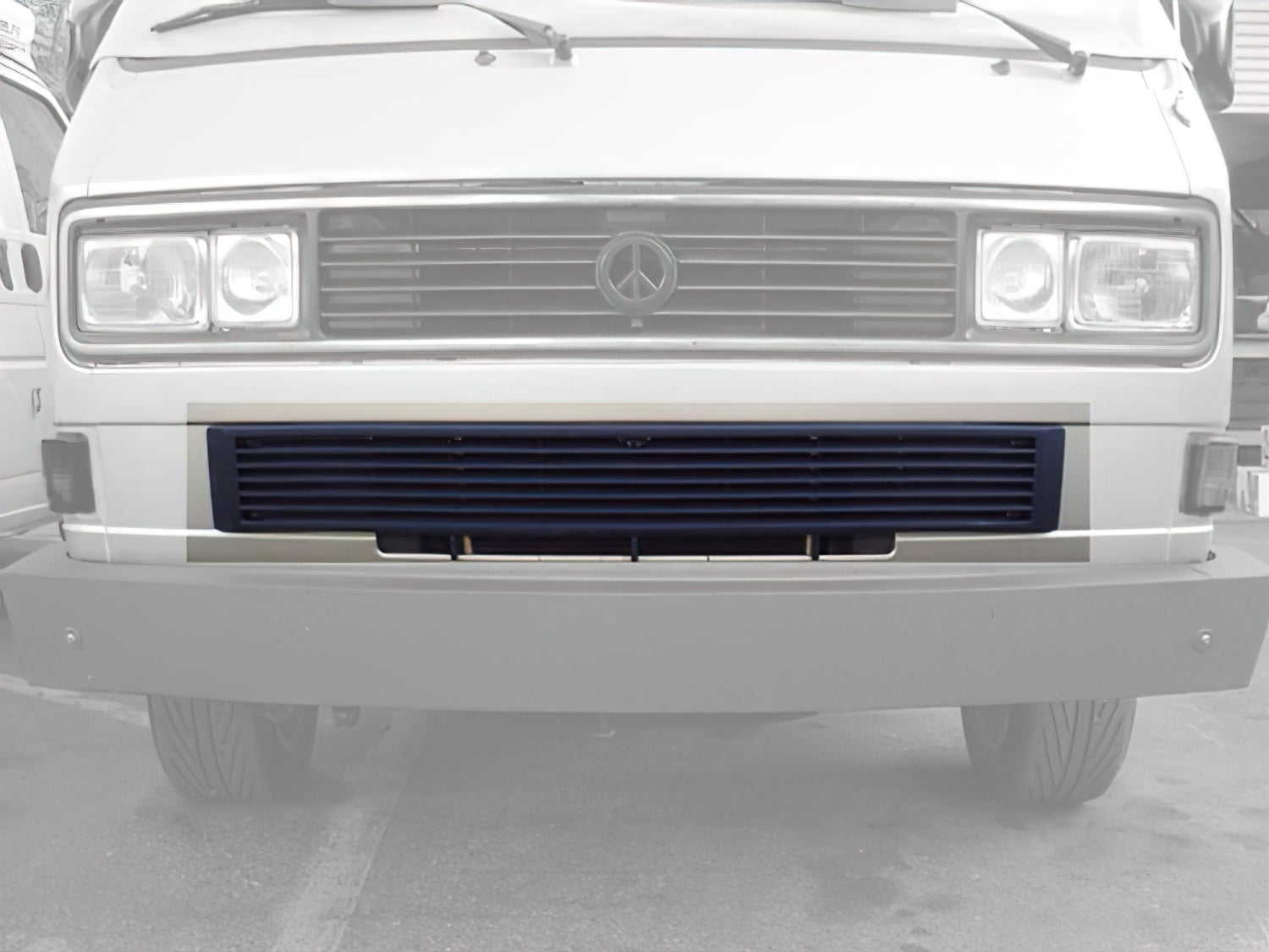 Vanagon Front Lower Air Grille Replacement - Durable ABS Plastic for Improved Engine Cooling | Perfect for VW Vanagon T3 Camper & Classic Car Restoration Projects