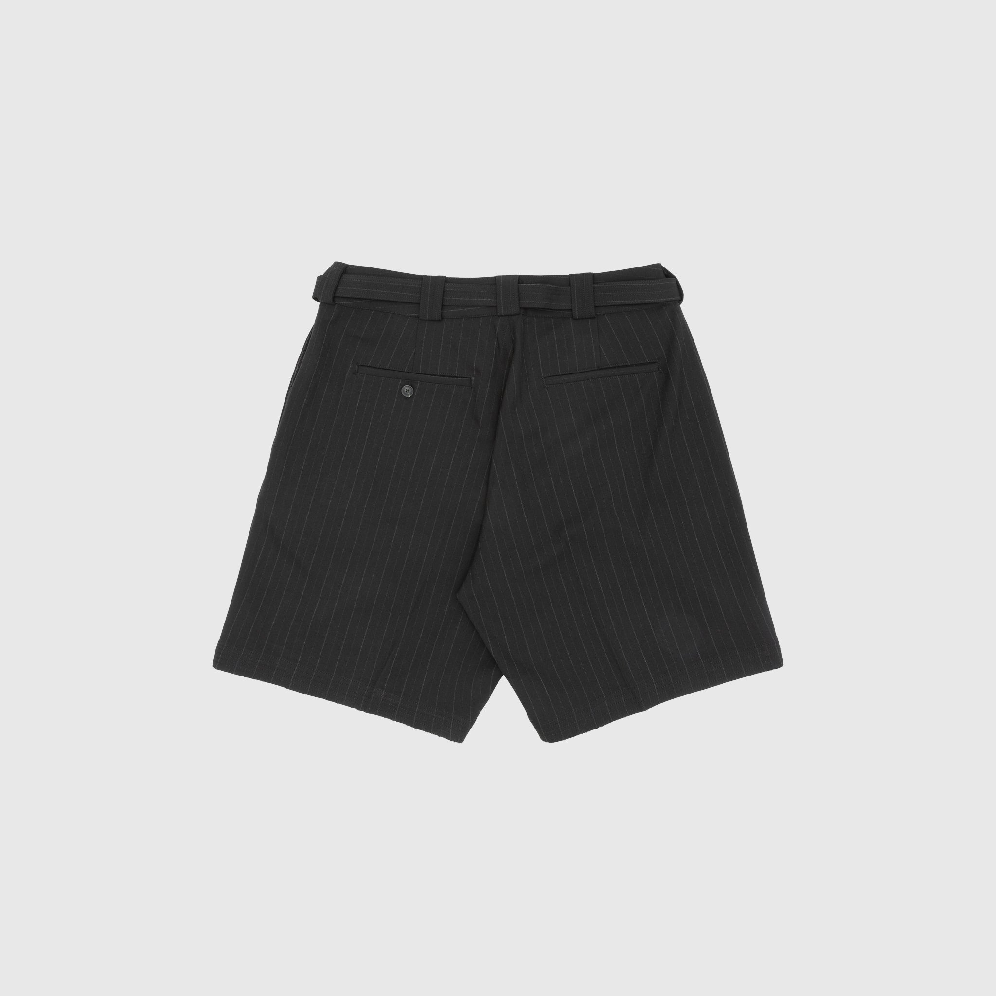 Stylish Pleated Suit Shorts for Men - Comfortable & Trendy Formal Wear - Perfect for Office, Business Meetings & Summer Weddings
