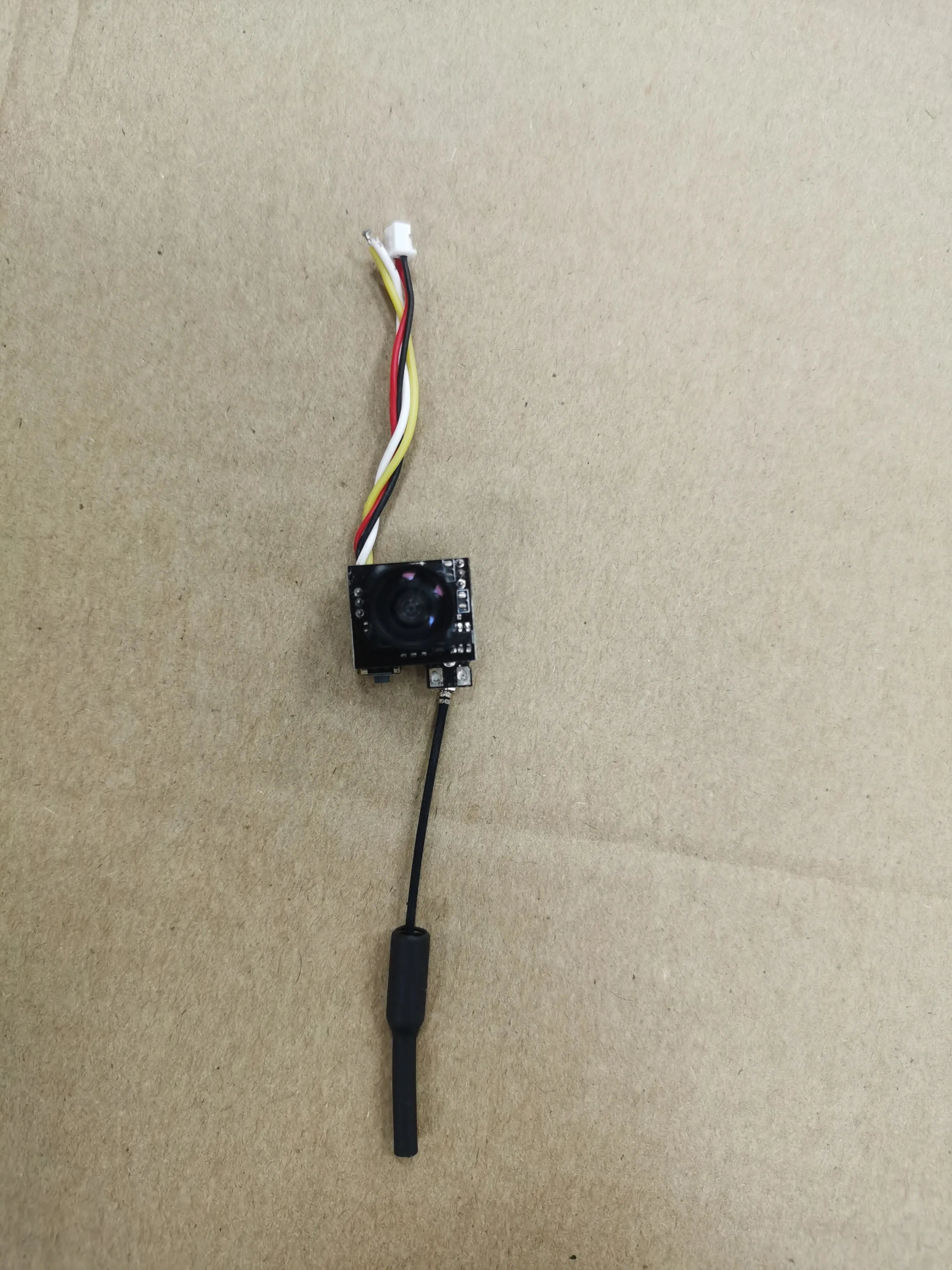 Mini AIO FPV Camera 5.8G 40CH 25mW 800TVL Video Transmitter for Drone Racing and Aerial Photography - Lightweight HD FPV System with Low Latency Transmission