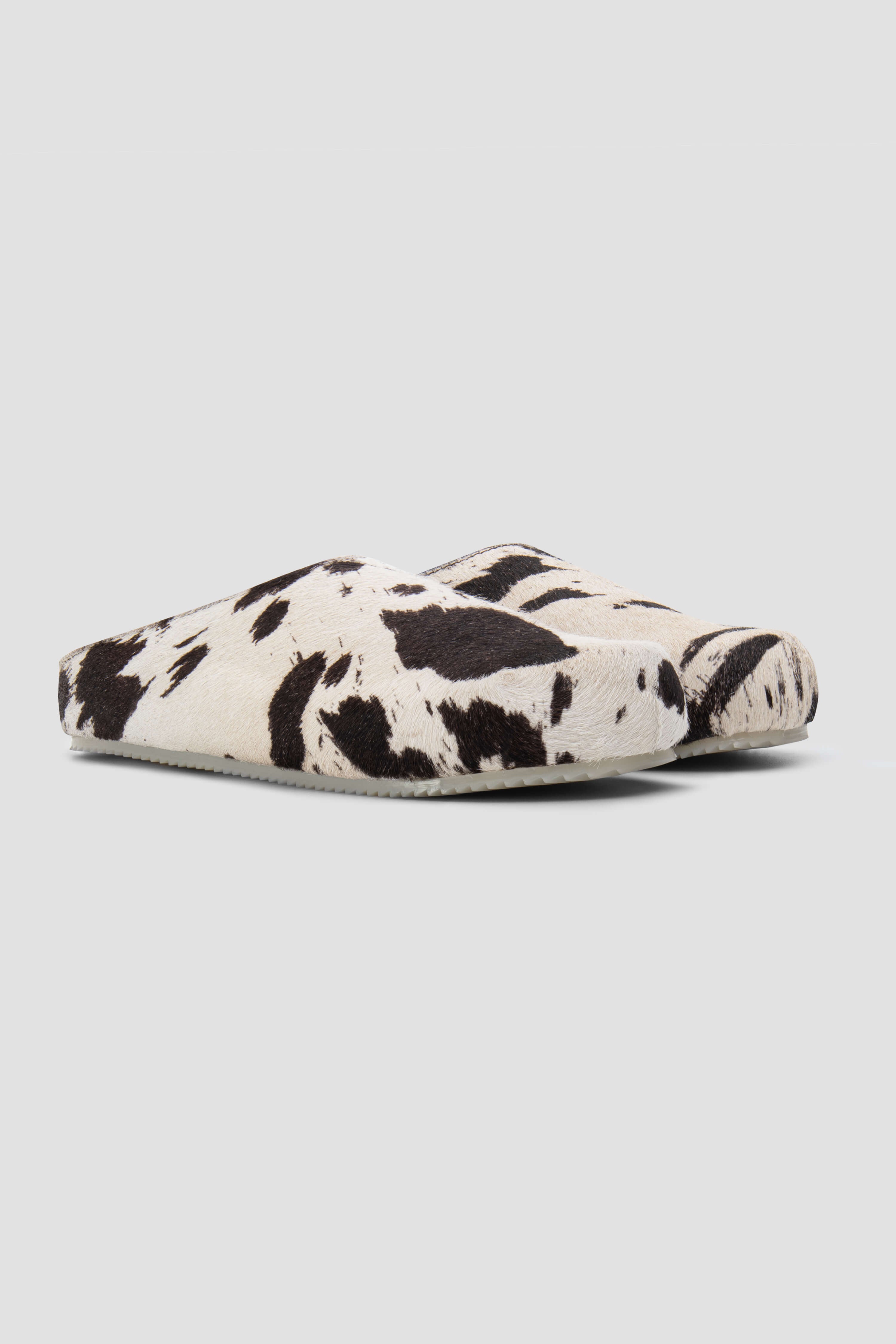 Luxury Cowhide Shearling Mules for Women - Soft & Warm Winter House Slippers - Cozy Indoor/Outdoor Slides for Home, Office & Travel