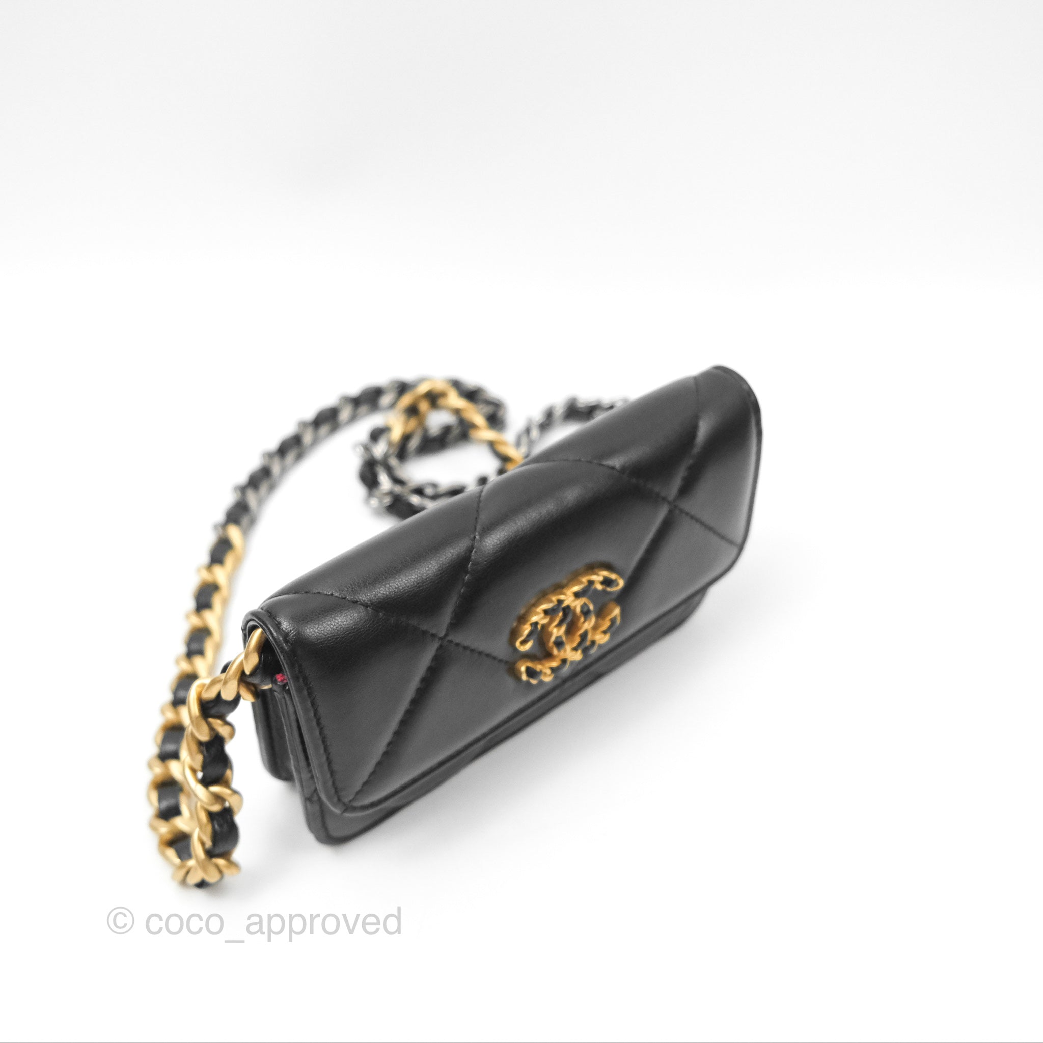 Chanel 19 Clutch With Chain Black Lambskin Mixed Hardware - Luxury Designer Crossbody Bag for Women, Perfect for Evening Parties & Special Occasions