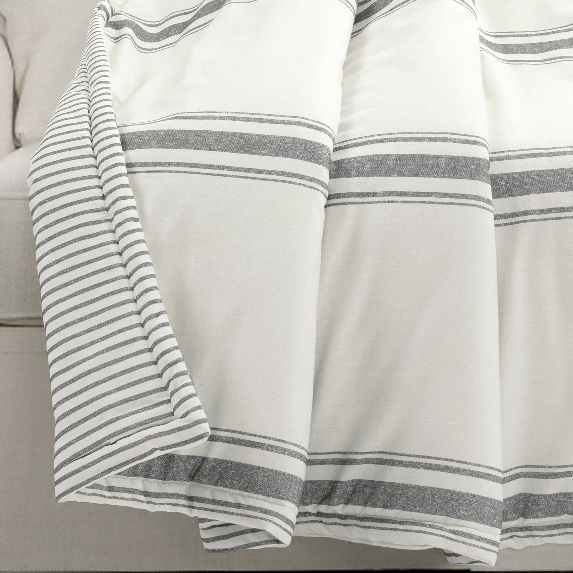 Farmhouse Stripe Throw Blanket - Soft Cozy Knit Accent Blanket for Couch, Bed & Home Decor - Perfect for Living Room, Bedroom & Seasonal Decorations