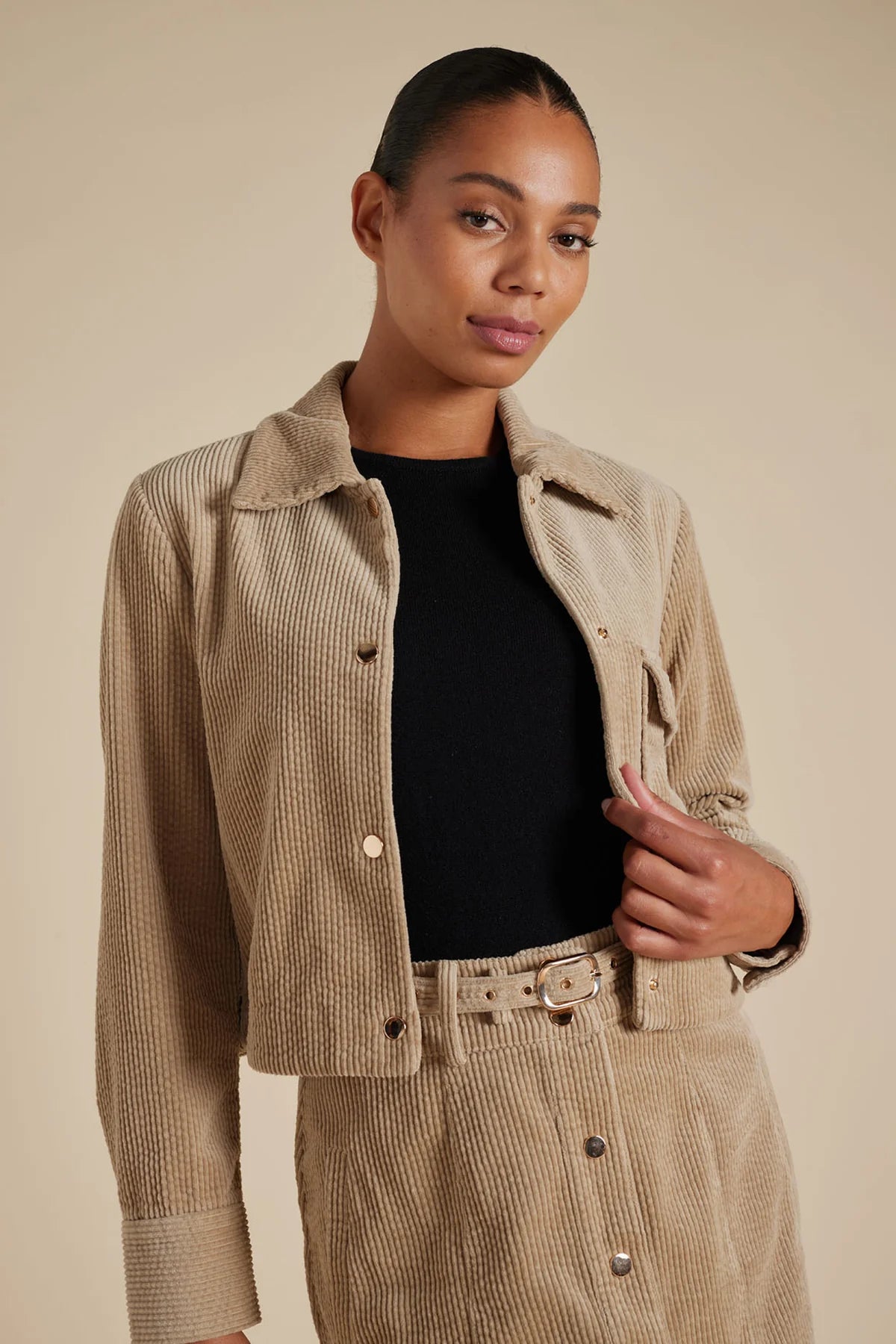 Charlie Corduroy Jacket in Camel - Stylish Men's Corduroy Coat for Fall & Winter Fashion | Perfect for Casual Outings & Outdoor Adventures