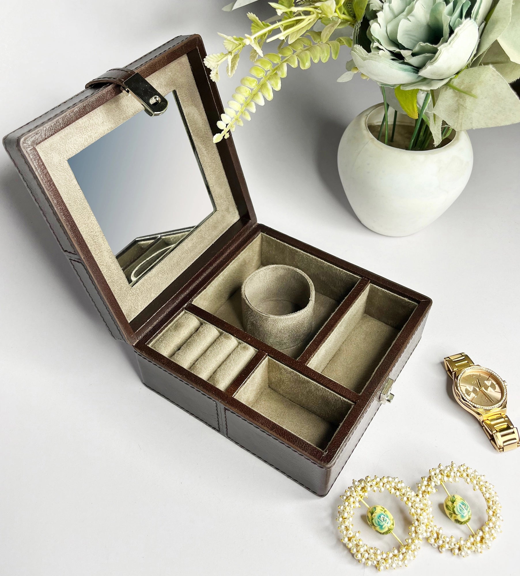 Divine Leather Jewelry Box for Women - Premium Brown Jewelry Organizer with Soft Lining - Perfect for Travel, Home Decor & Gift Giving