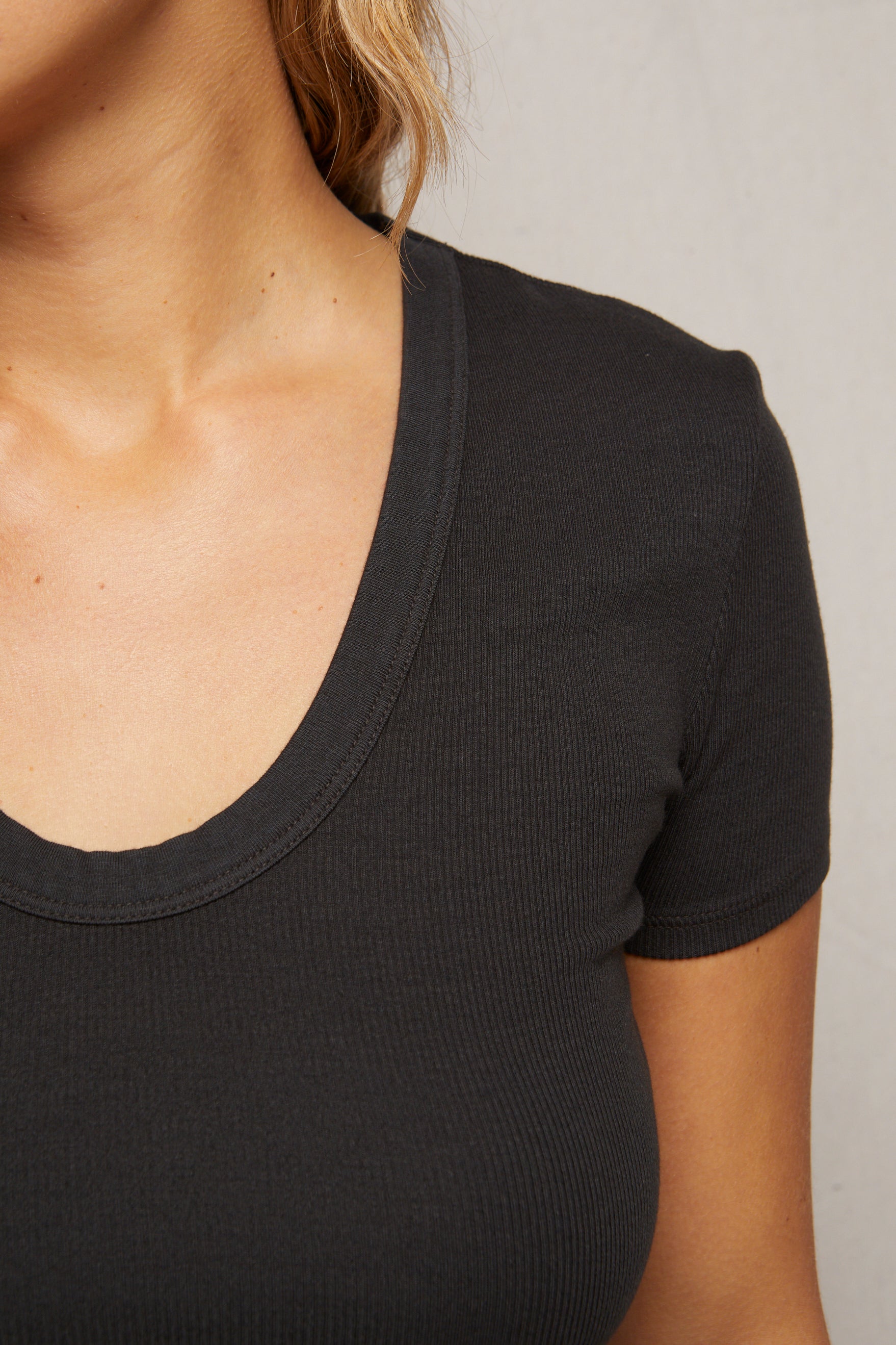 Avril Women's Fashion Clothing - Trendy Tops, Dresses & Accessories for Casual, Office & Party Wear | Shop Online Now